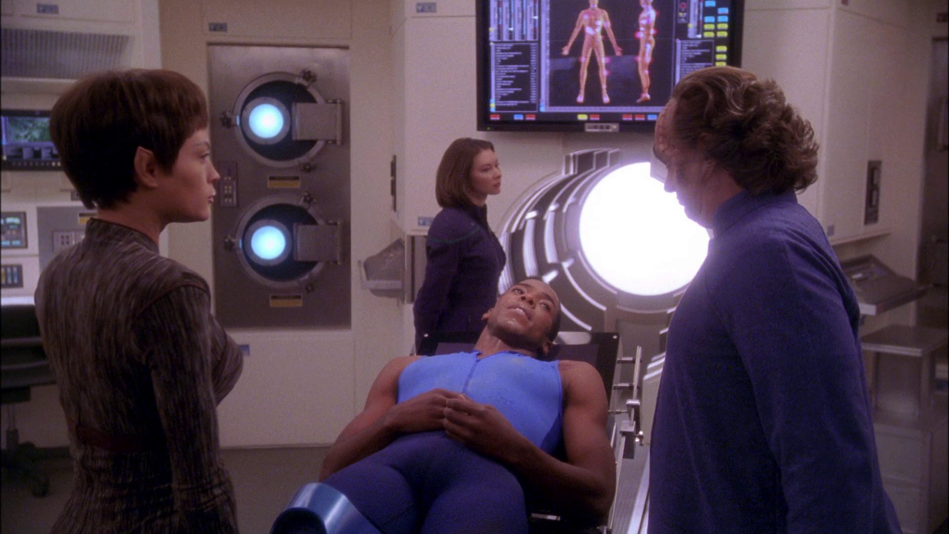 extant_StarTrek_ENT_1x25-TwoDaysAndTwoNights_2628.jpg