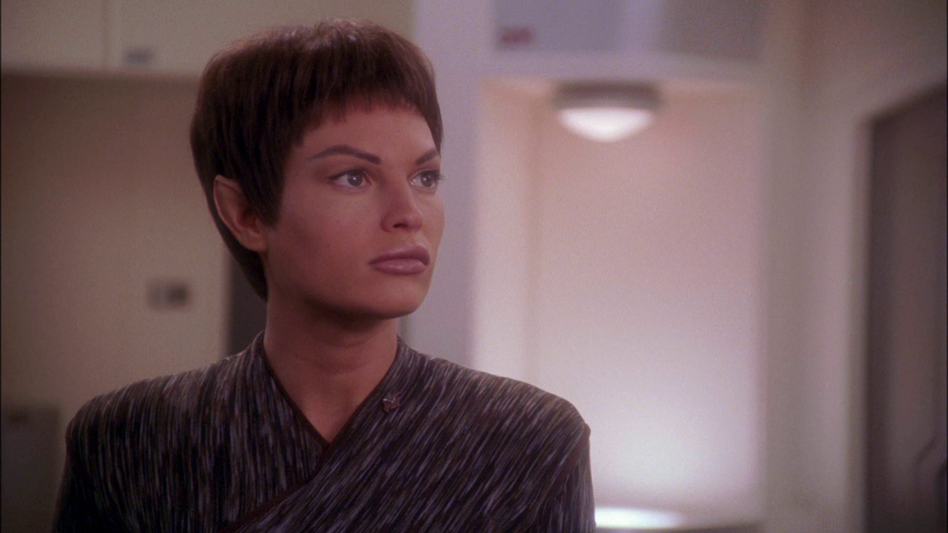 extant_StarTrek_ENT_1x25-TwoDaysAndTwoNights_2647.jpg