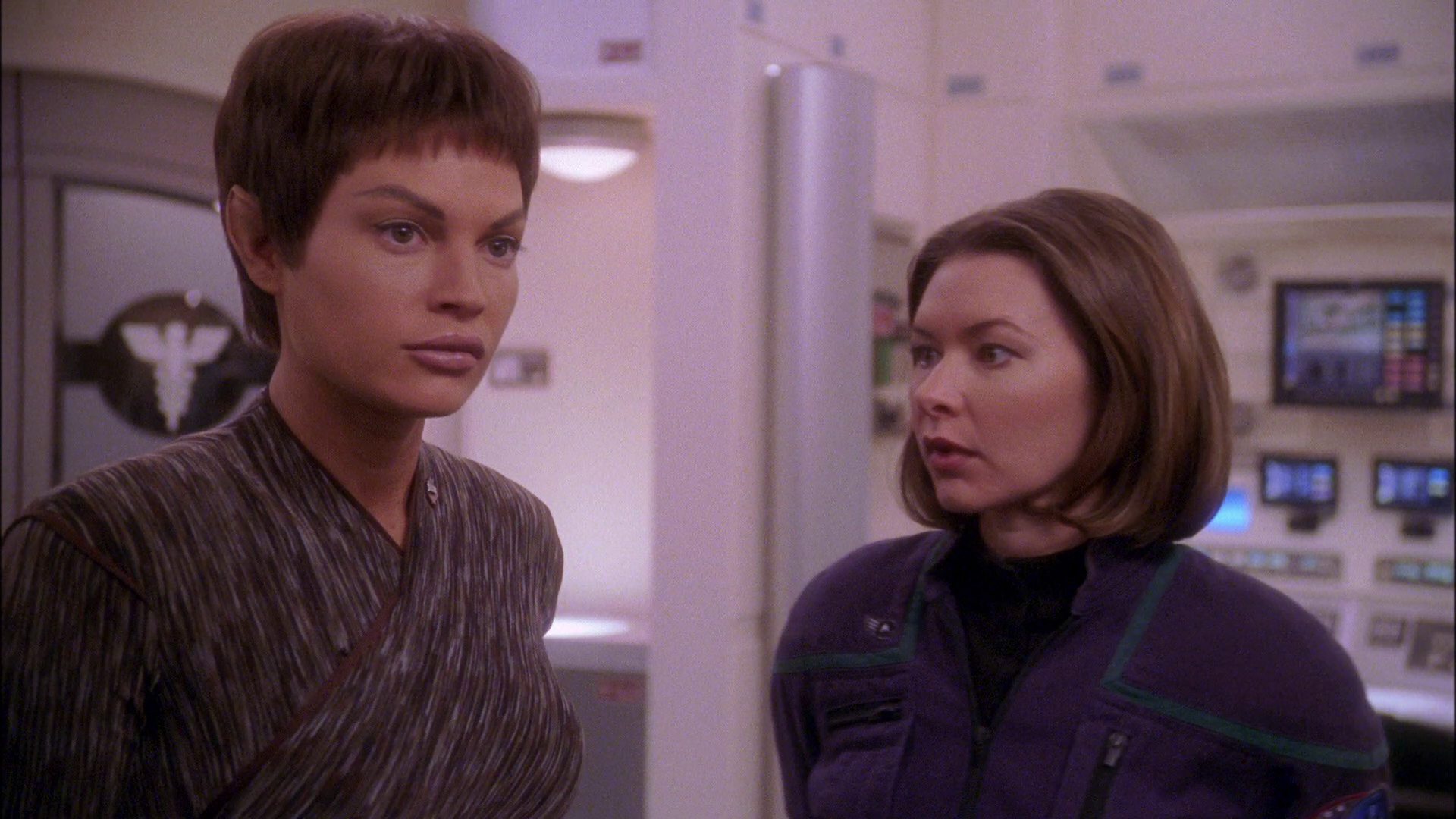 extant_StarTrek_ENT_1x25-TwoDaysAndTwoNights_2660.jpg