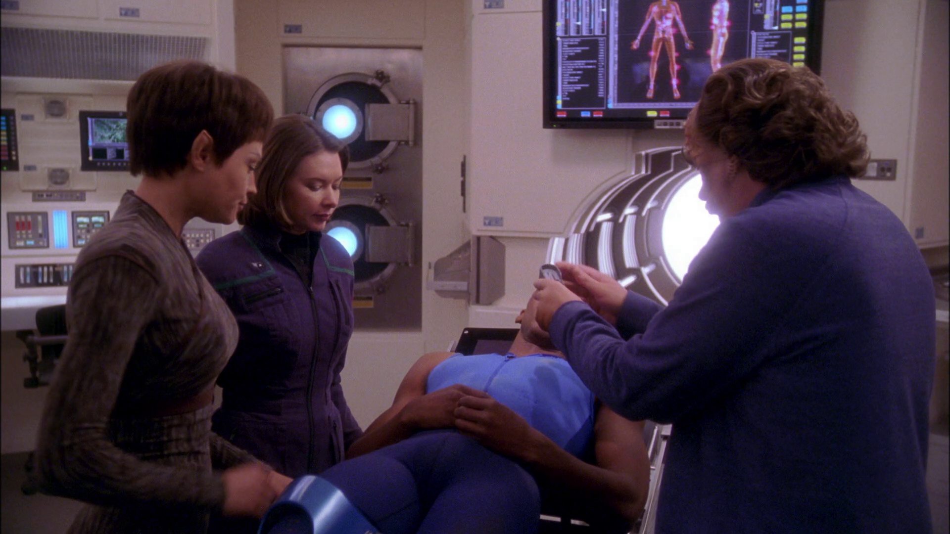extant_StarTrek_ENT_1x25-TwoDaysAndTwoNights_2665.jpg