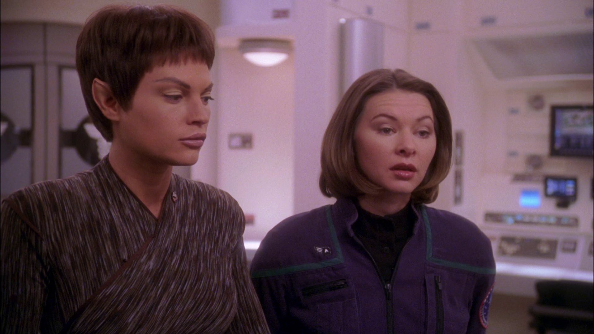 extant_StarTrek_ENT_1x25-TwoDaysAndTwoNights_2693.jpg