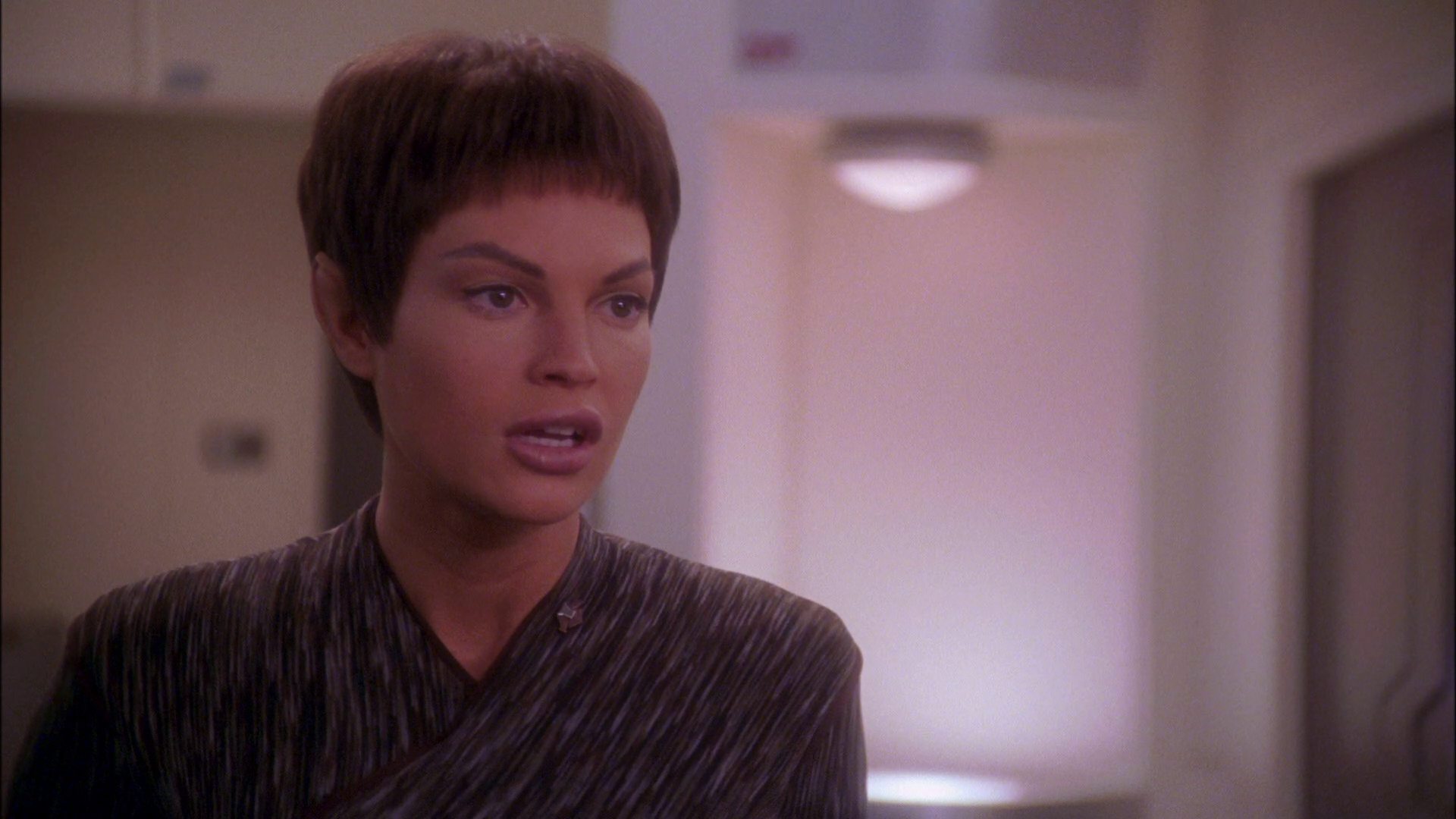 extant_StarTrek_ENT_1x25-TwoDaysAndTwoNights_2711.jpg