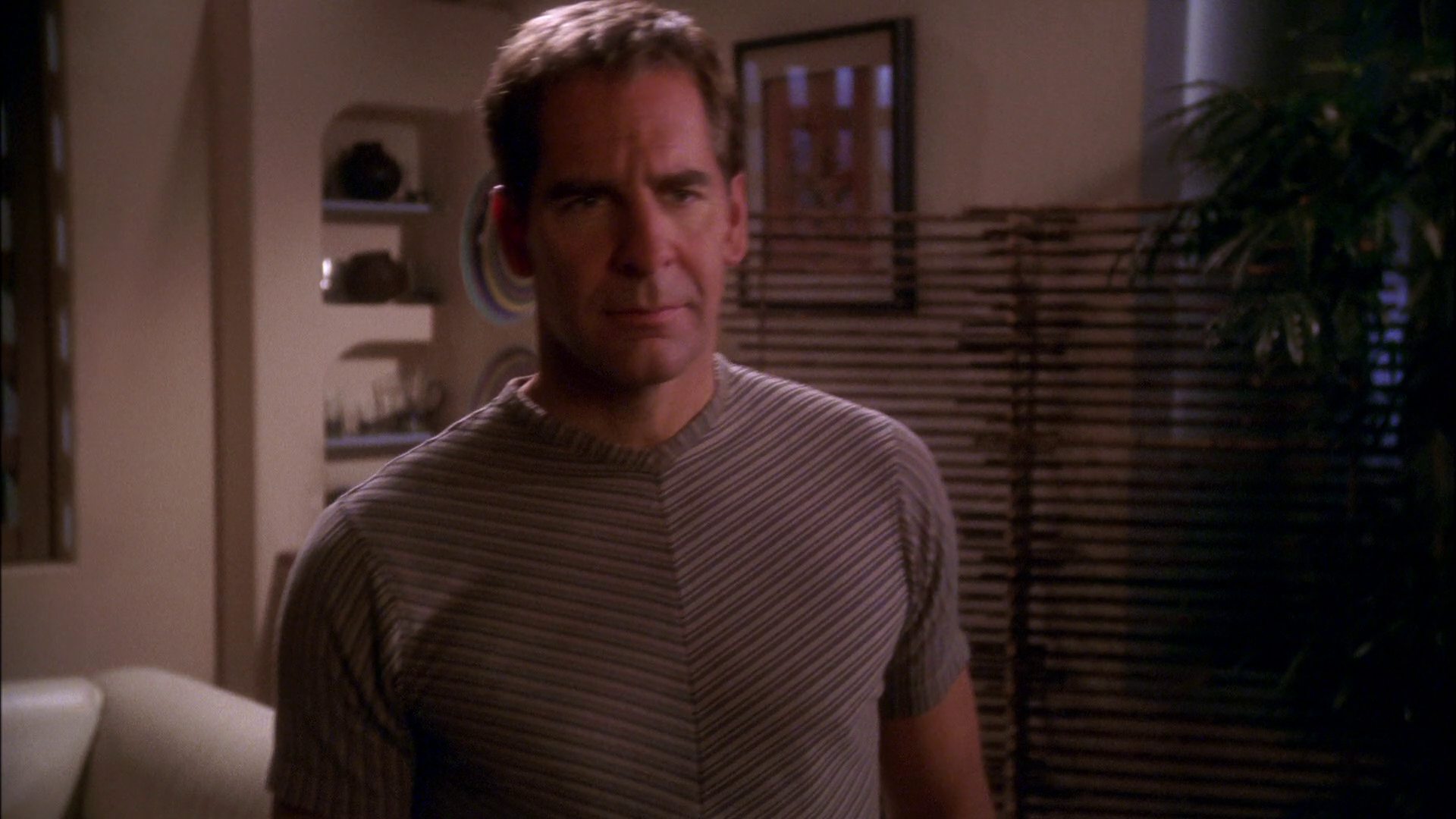 extant_StarTrek_ENT_1x25-TwoDaysAndTwoNights_3067.jpg