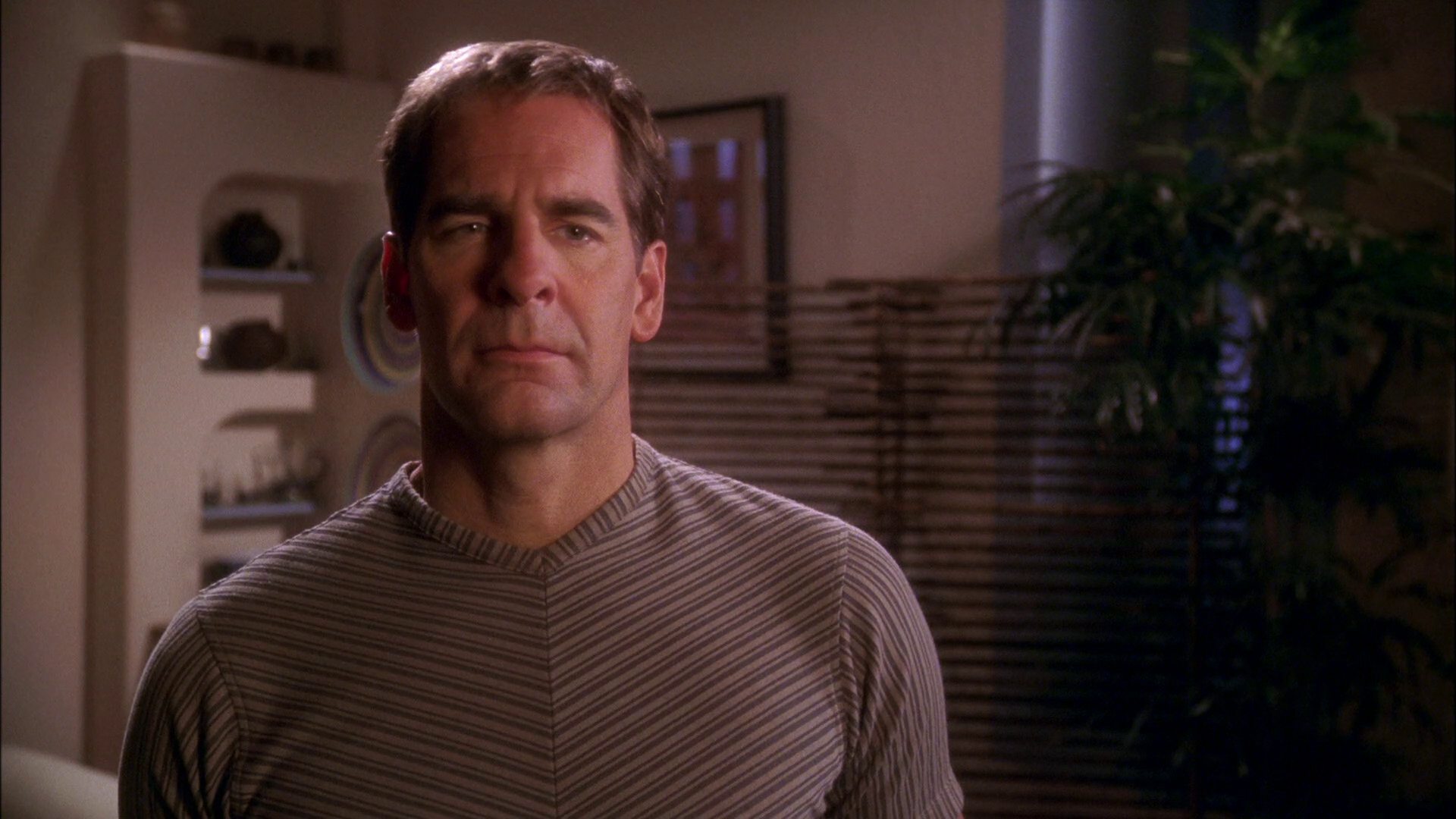extant_StarTrek_ENT_1x25-TwoDaysAndTwoNights_3074.jpg