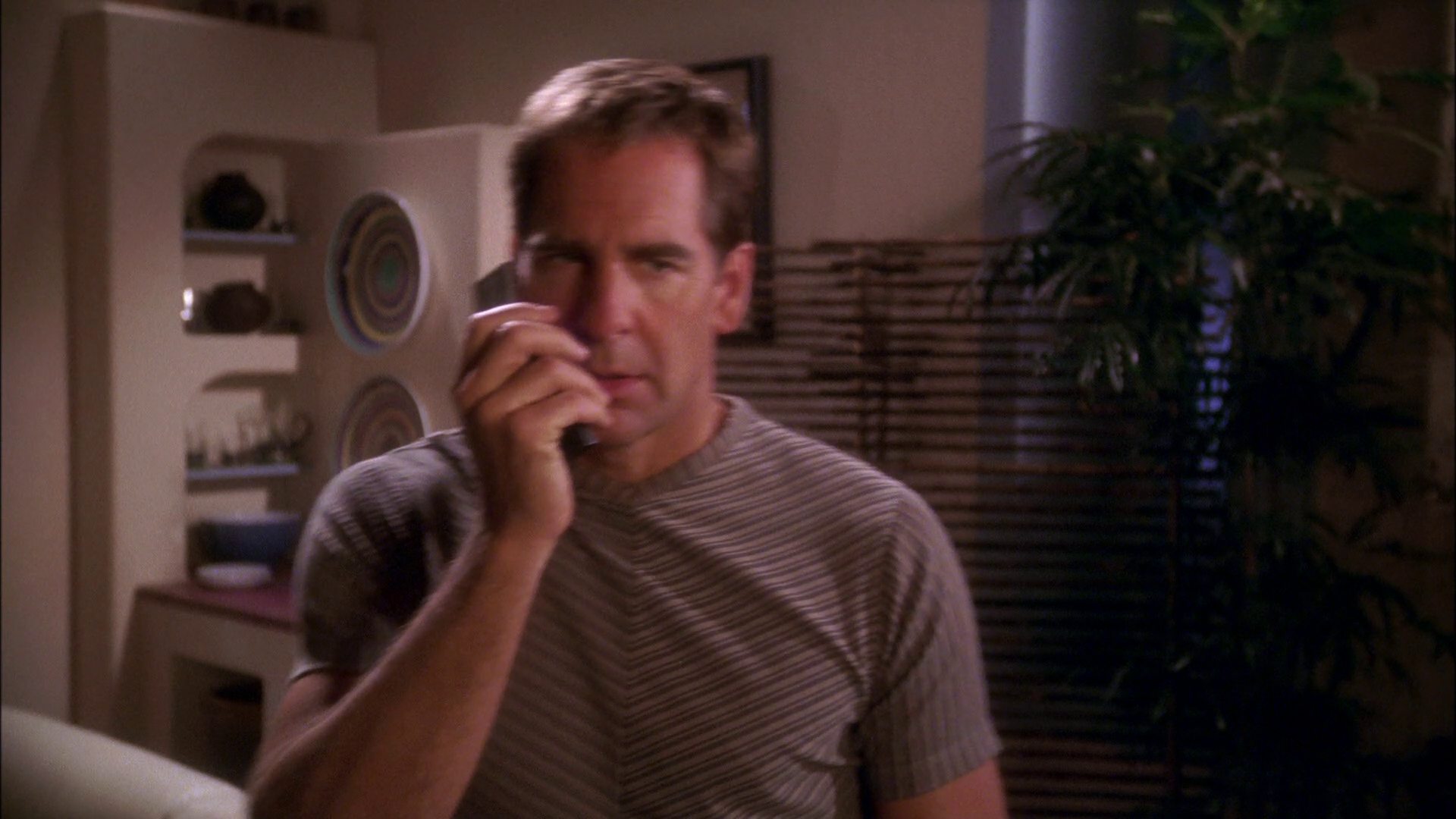 extant_StarTrek_ENT_1x25-TwoDaysAndTwoNights_3086.jpg