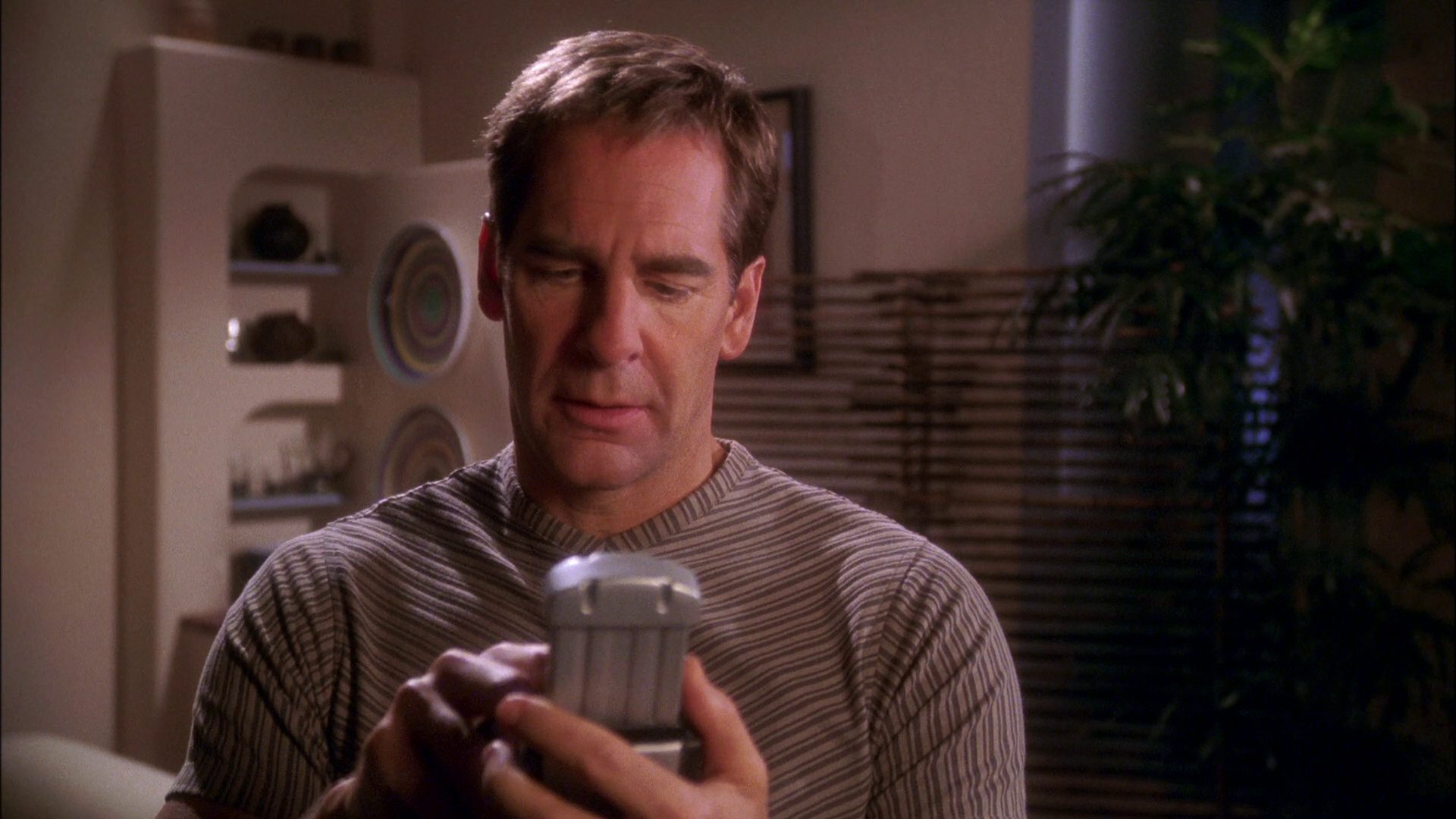 extant_StarTrek_ENT_1x25-TwoDaysAndTwoNights_3093.jpg