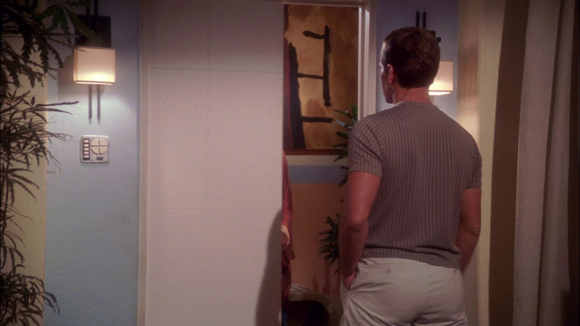extant_StarTrek_ENT_1x25-TwoDaysAndTwoNights_3119.jpg