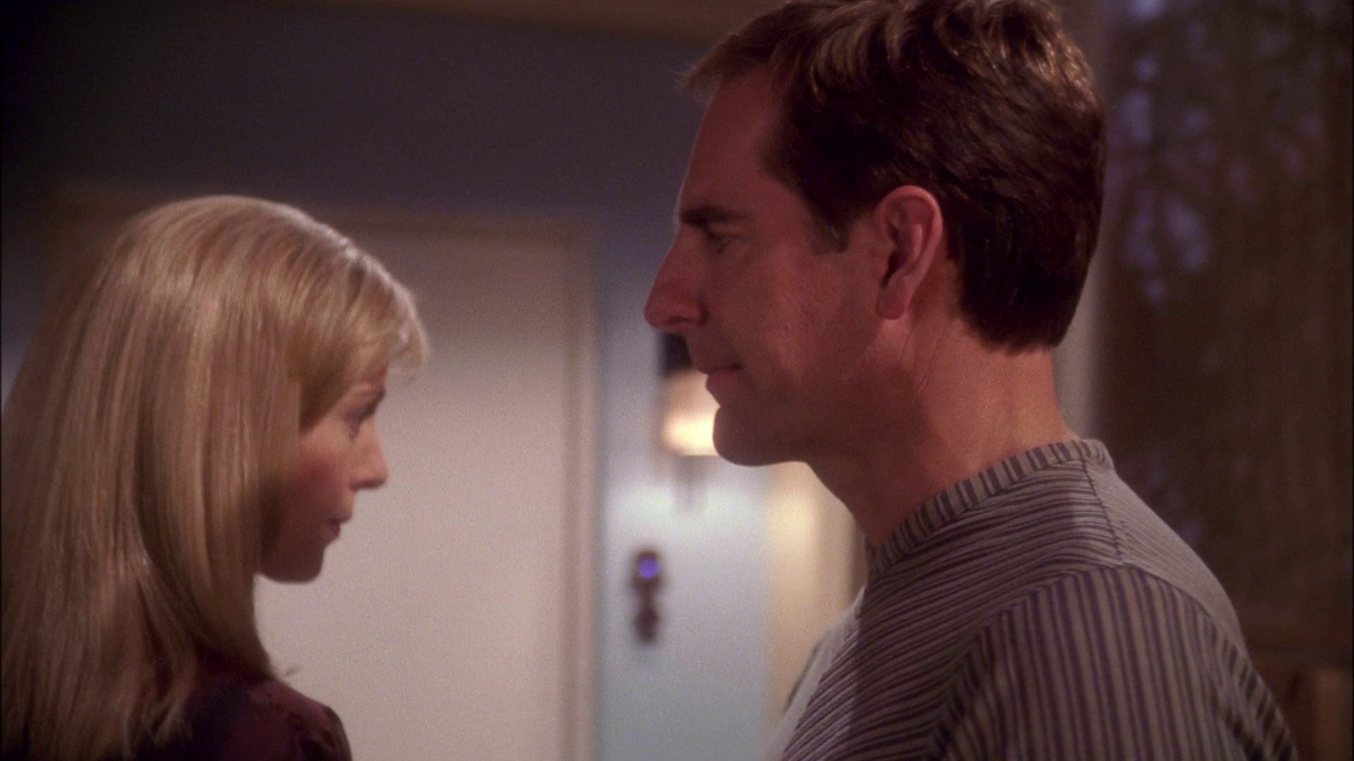extant_StarTrek_ENT_1x25-TwoDaysAndTwoNights_3180.jpg