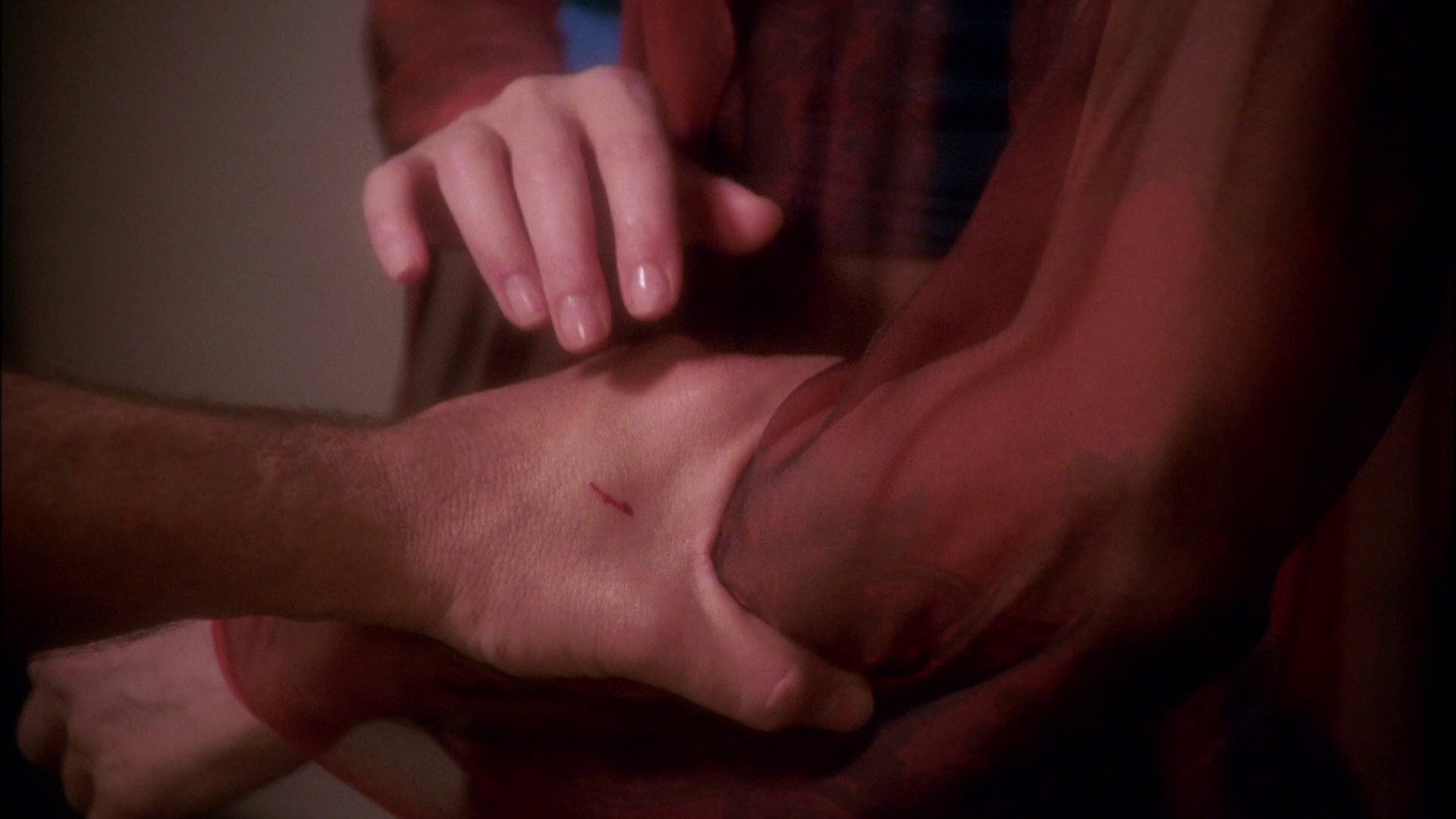 extant_StarTrek_ENT_1x25-TwoDaysAndTwoNights_3225.jpg