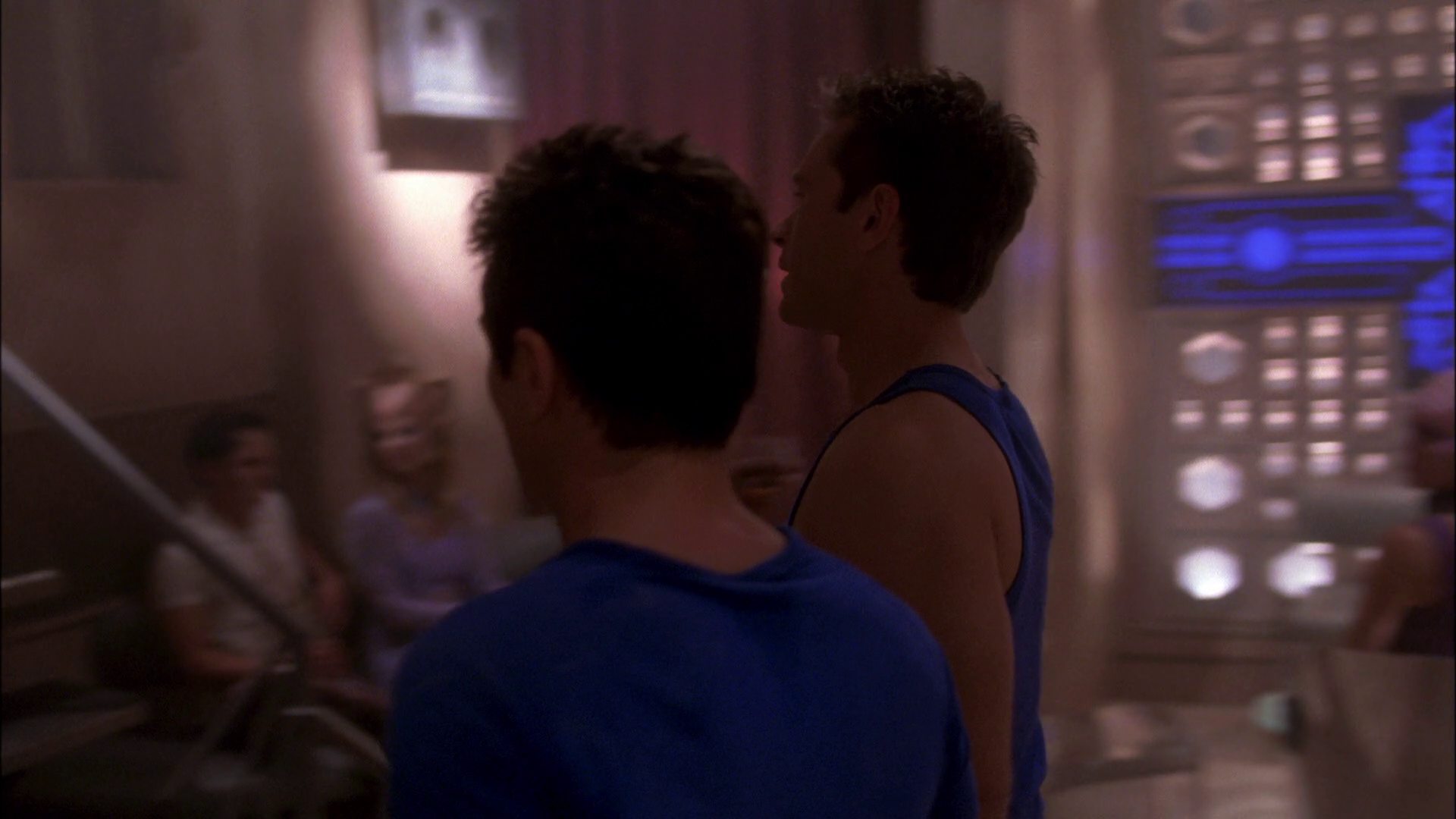 extant_StarTrek_ENT_1x25-TwoDaysAndTwoNights_3286.jpg