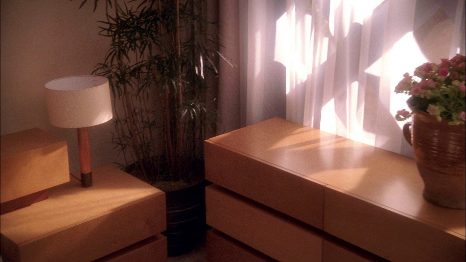 extant_StarTrek_ENT_1x25-TwoDaysAndTwoNights_3305.jpg
