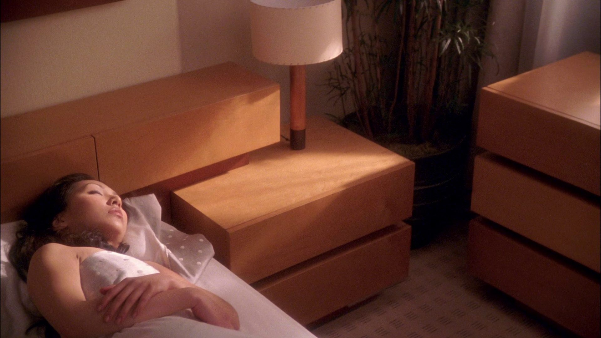 extant_StarTrek_ENT_1x25-TwoDaysAndTwoNights_3310.jpg