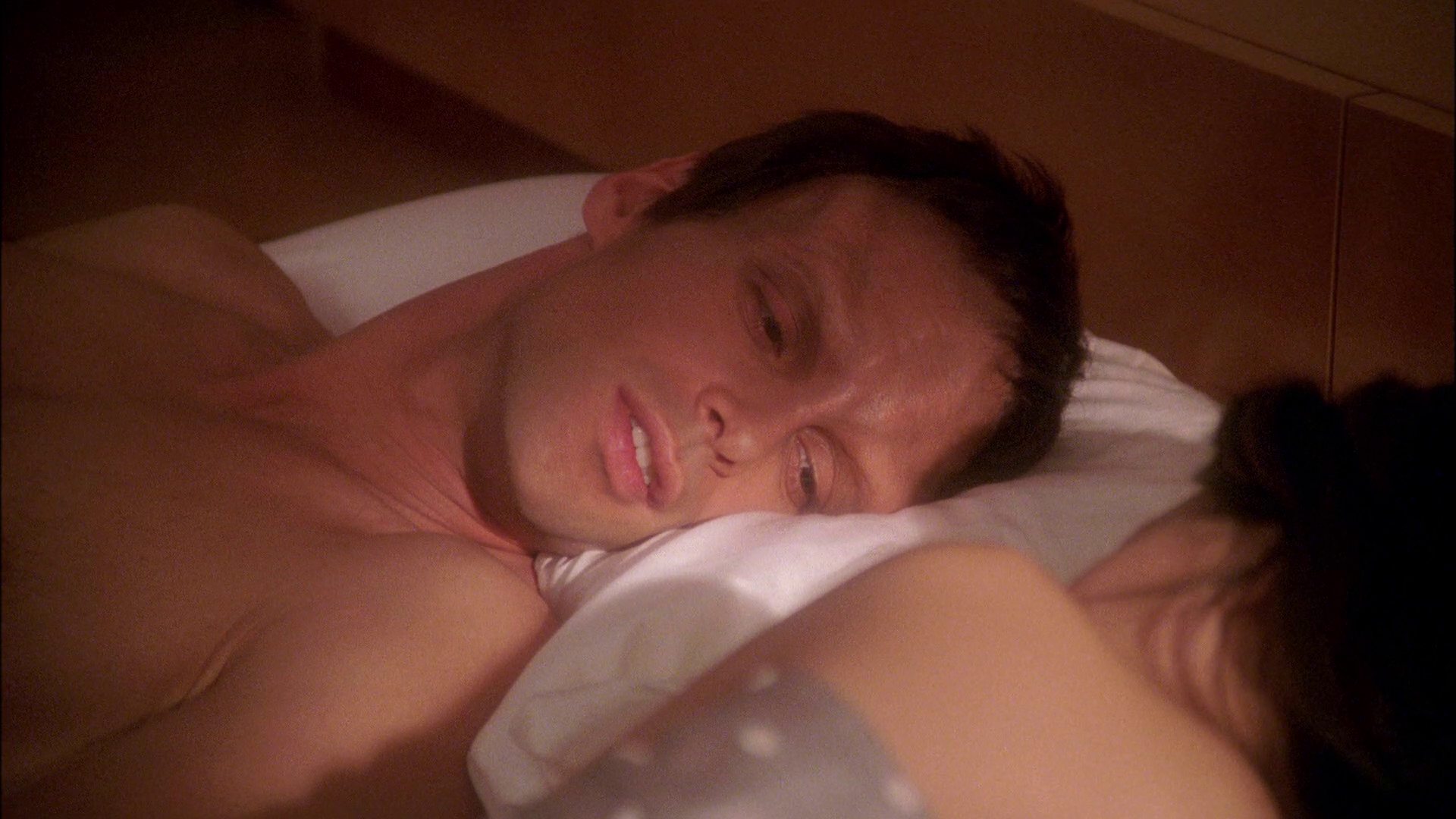extant_StarTrek_ENT_1x25-TwoDaysAndTwoNights_3362.jpg