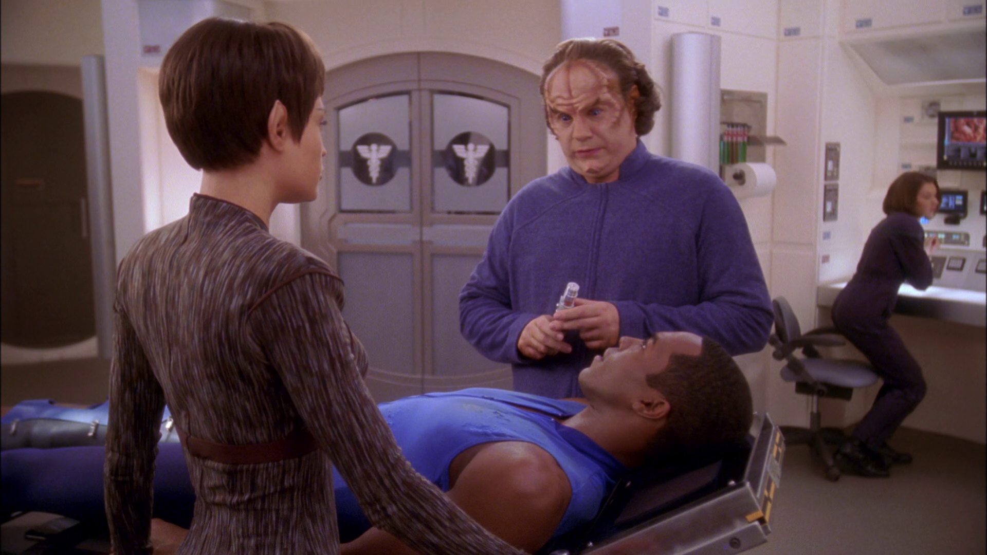 extant_StarTrek_ENT_1x25-TwoDaysAndTwoNights_3432.jpg