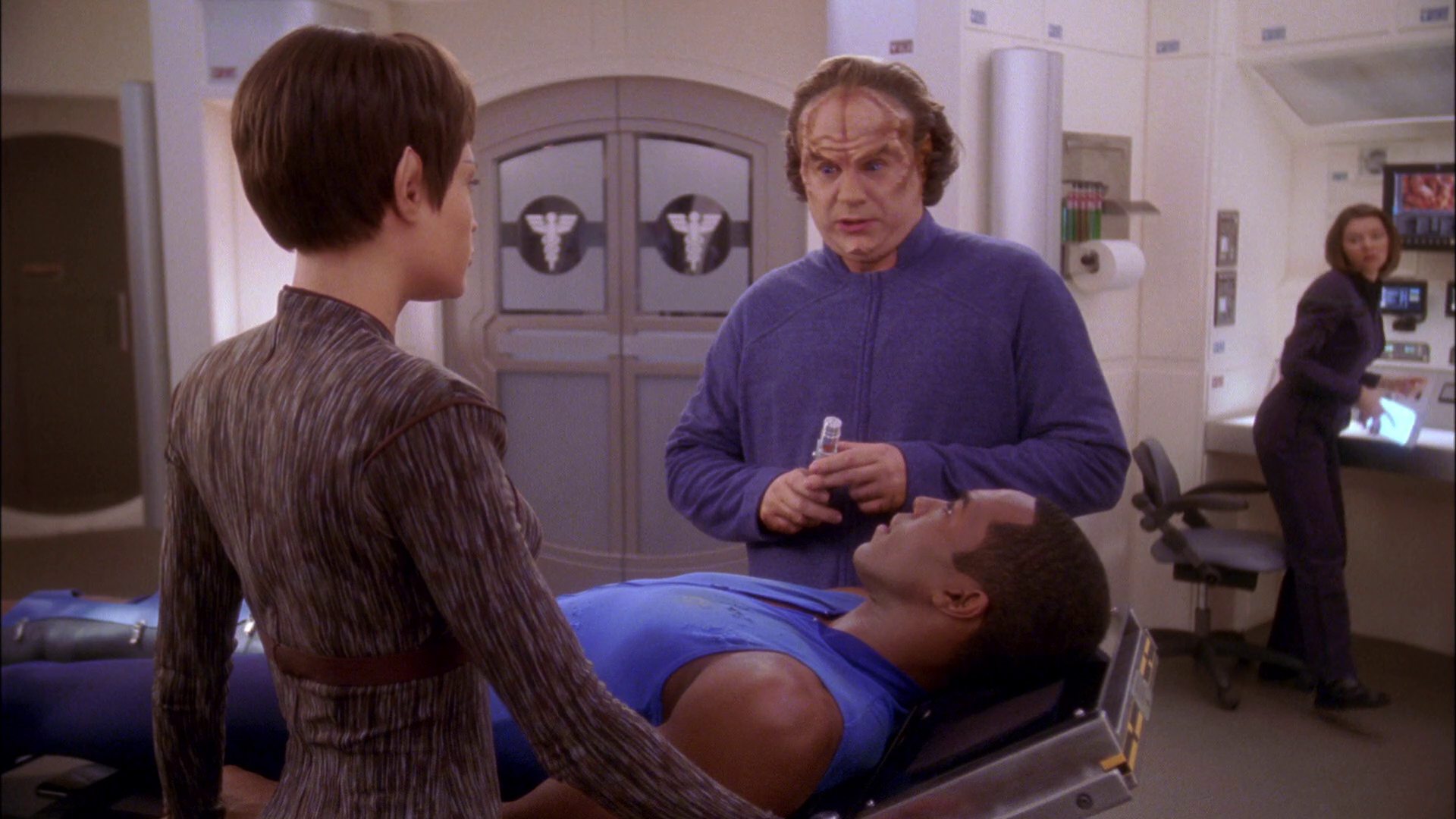 extant_StarTrek_ENT_1x25-TwoDaysAndTwoNights_3433.jpg