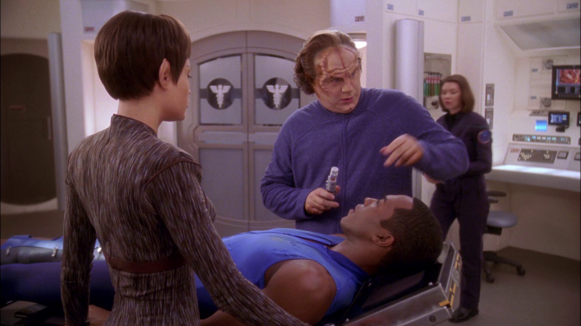 extant_StarTrek_ENT_1x25-TwoDaysAndTwoNights_3435.jpg