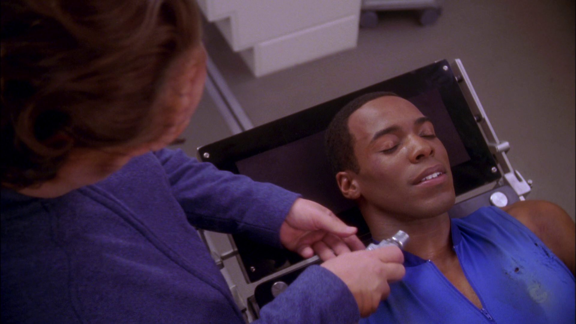 extant_StarTrek_ENT_1x25-TwoDaysAndTwoNights_3450.jpg