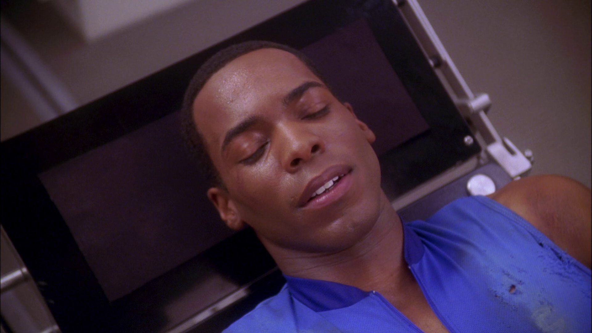 extant_StarTrek_ENT_1x25-TwoDaysAndTwoNights_3474.jpg