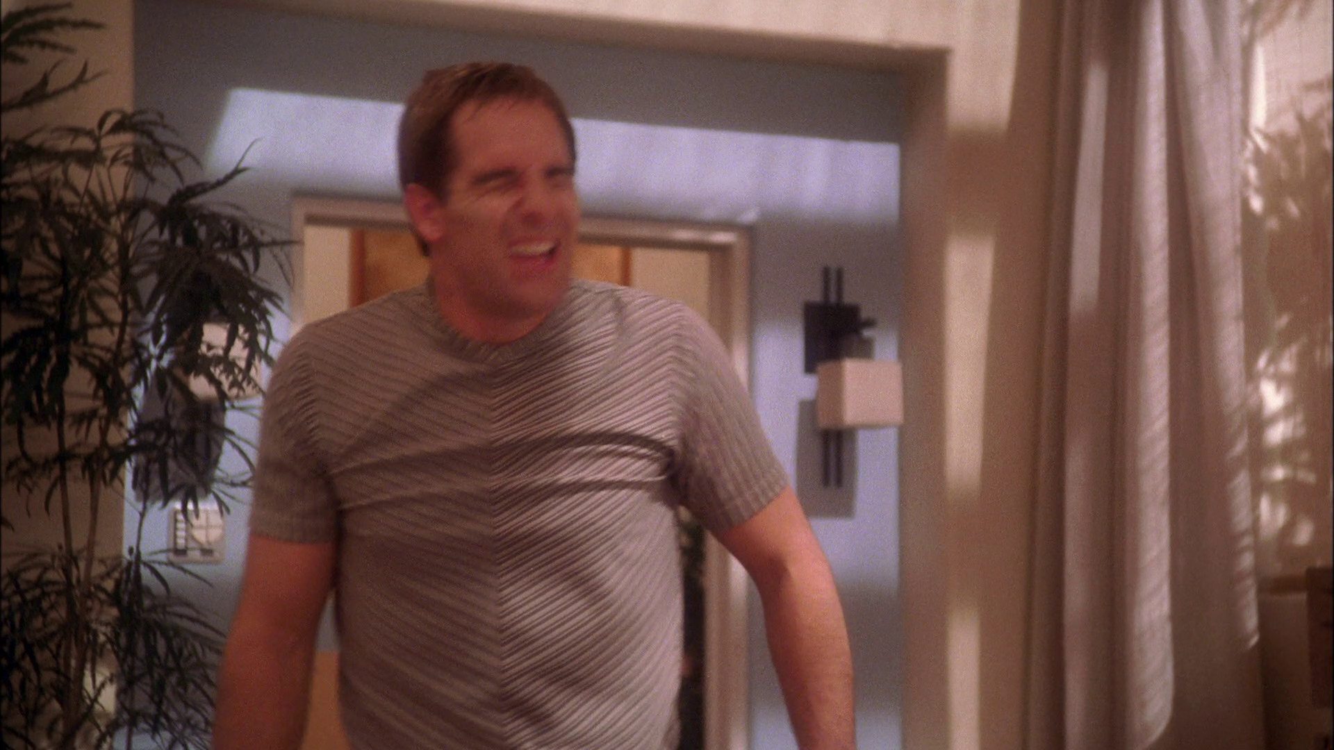 extant_StarTrek_ENT_1x25-TwoDaysAndTwoNights_3551.jpg