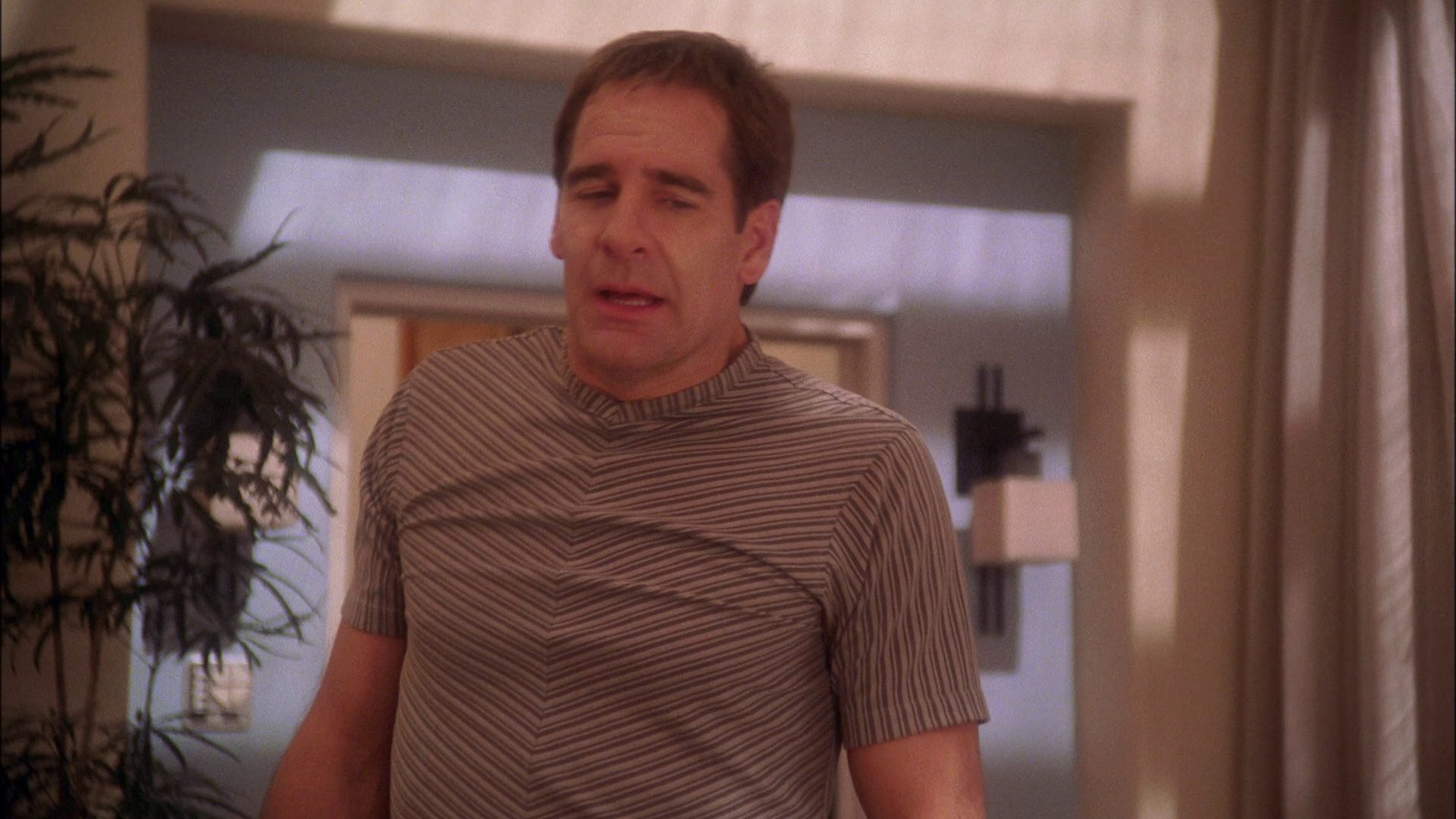 extant_StarTrek_ENT_1x25-TwoDaysAndTwoNights_3556.jpg