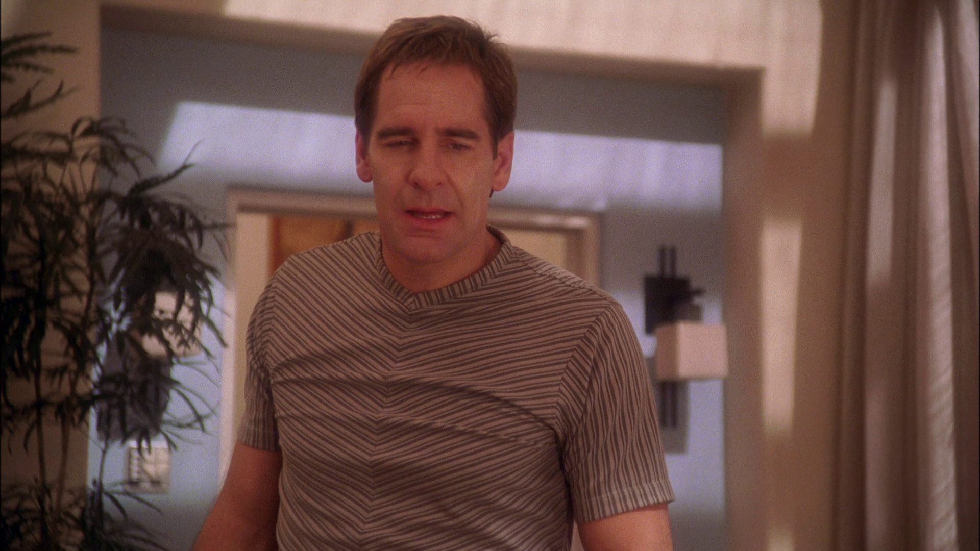 extant_StarTrek_ENT_1x25-TwoDaysAndTwoNights_3557.jpg