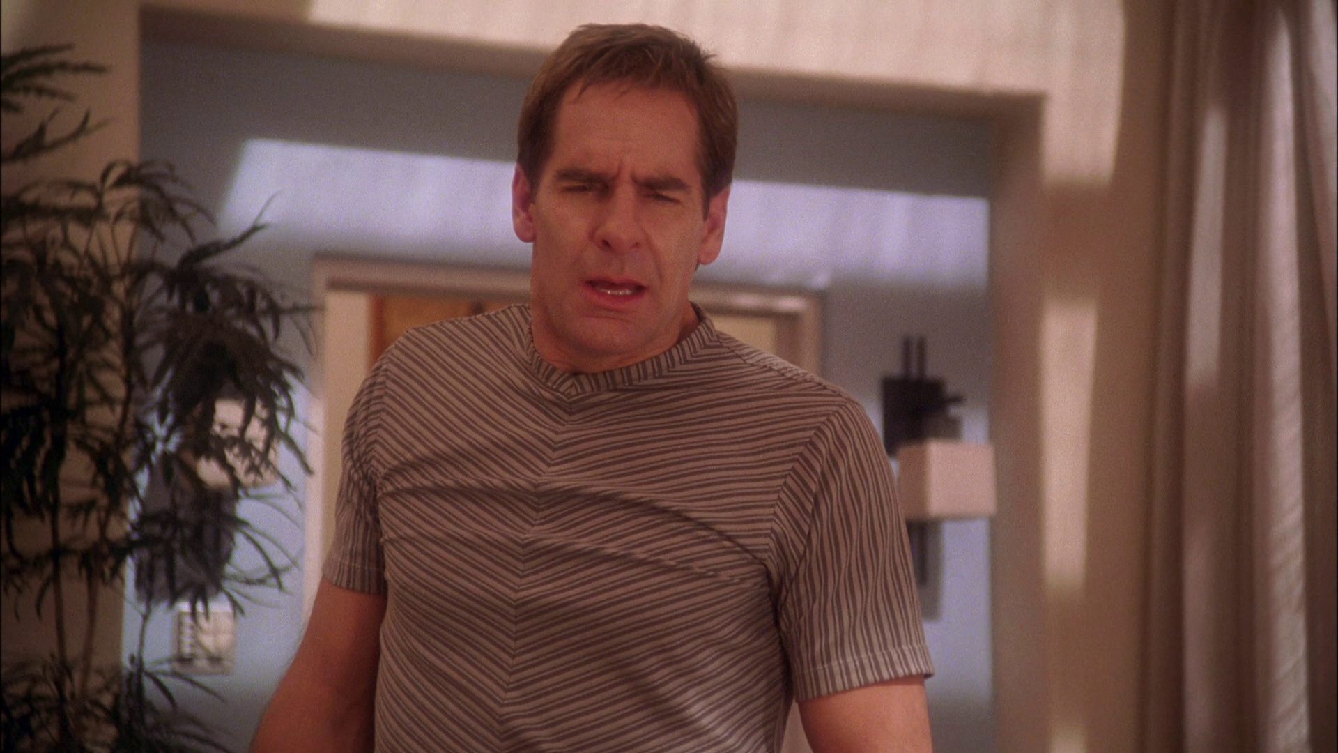 extant_StarTrek_ENT_1x25-TwoDaysAndTwoNights_3558.jpg