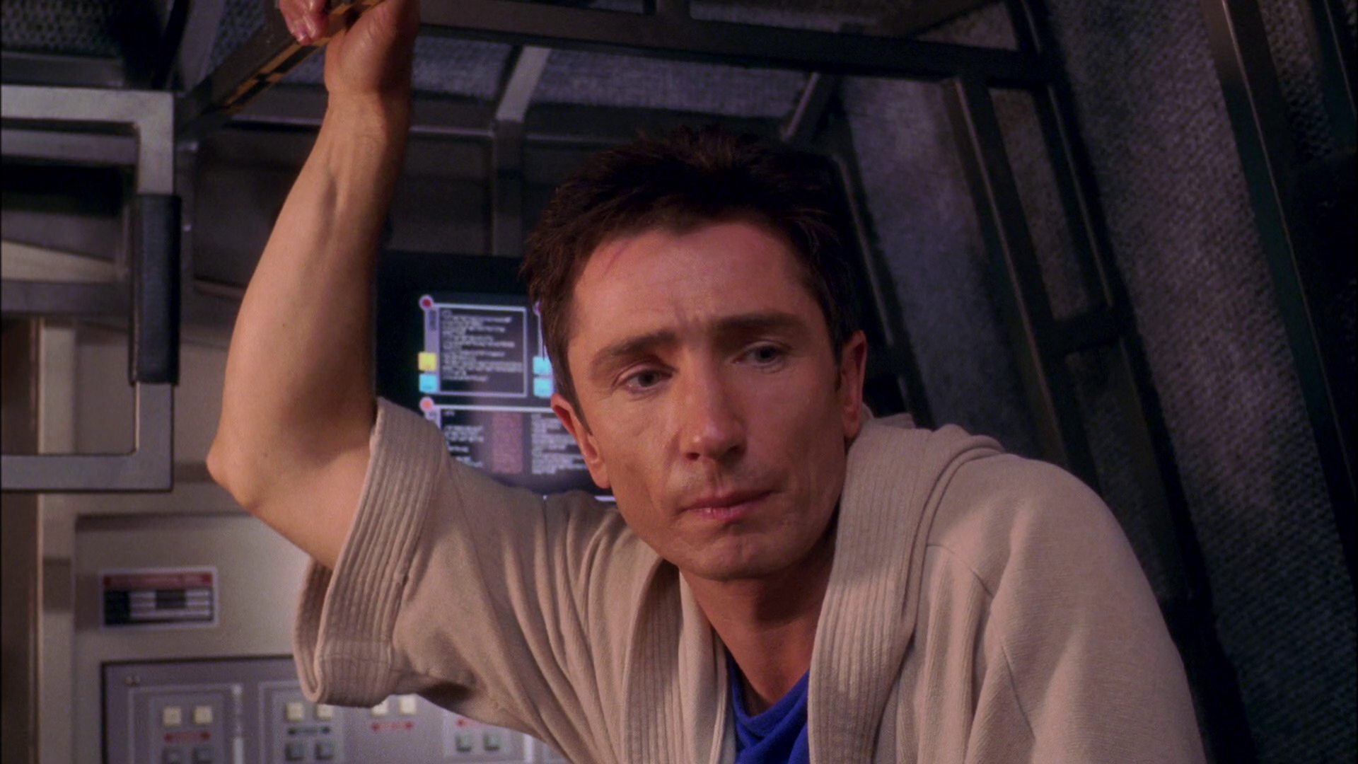 extant_StarTrek_ENT_1x25-TwoDaysAndTwoNights_3607.jpg