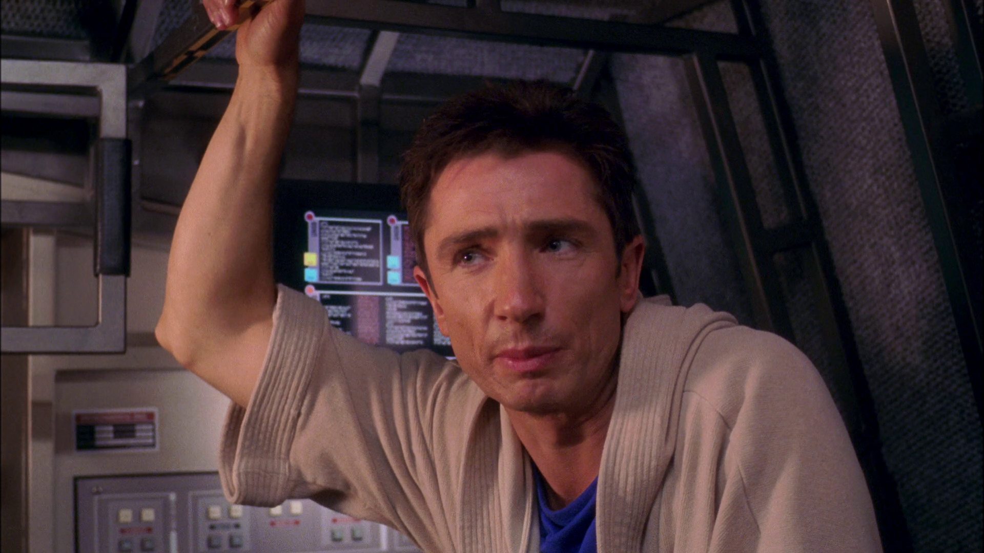 extant_StarTrek_ENT_1x25-TwoDaysAndTwoNights_3608.jpg