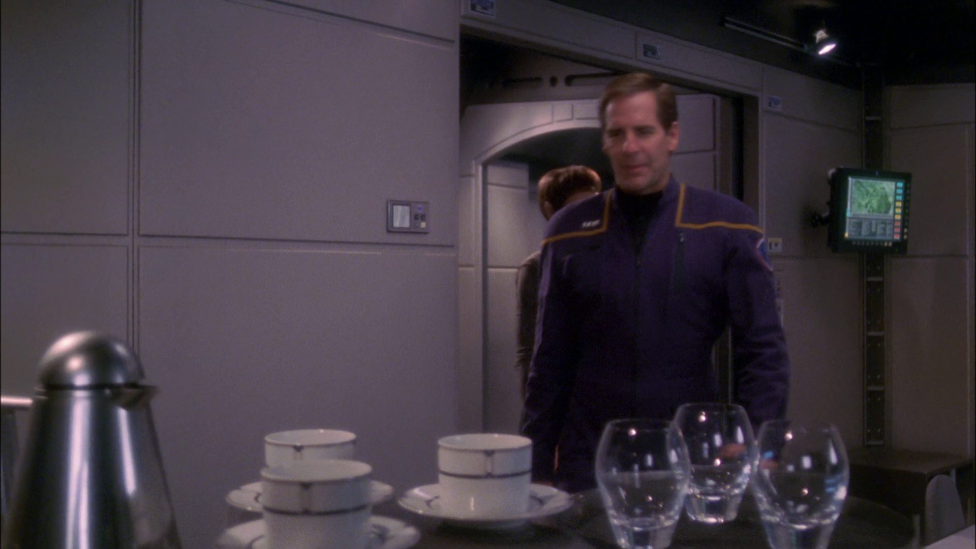 extant_StarTrek_ENT_1x26-_ShockwavePart1_0012.jpg
