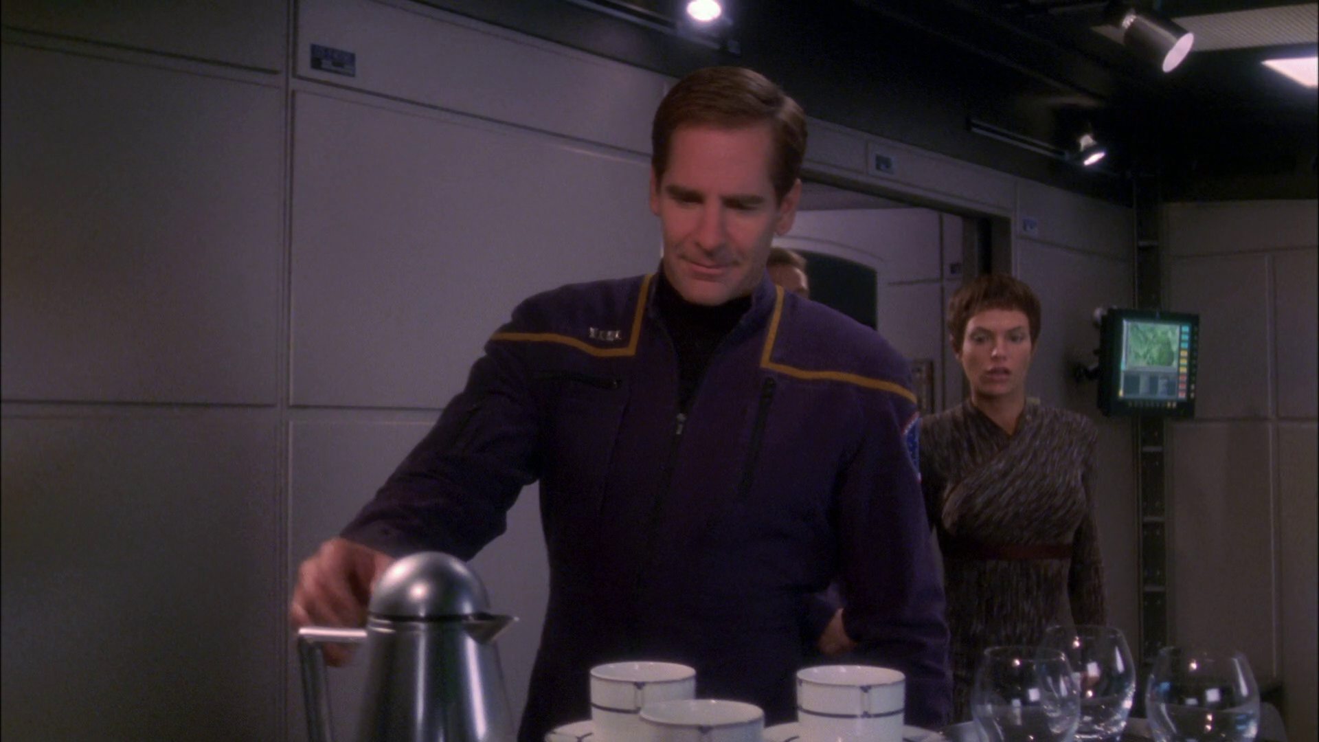 extant_StarTrek_ENT_1x26-_ShockwavePart1_0014.jpg