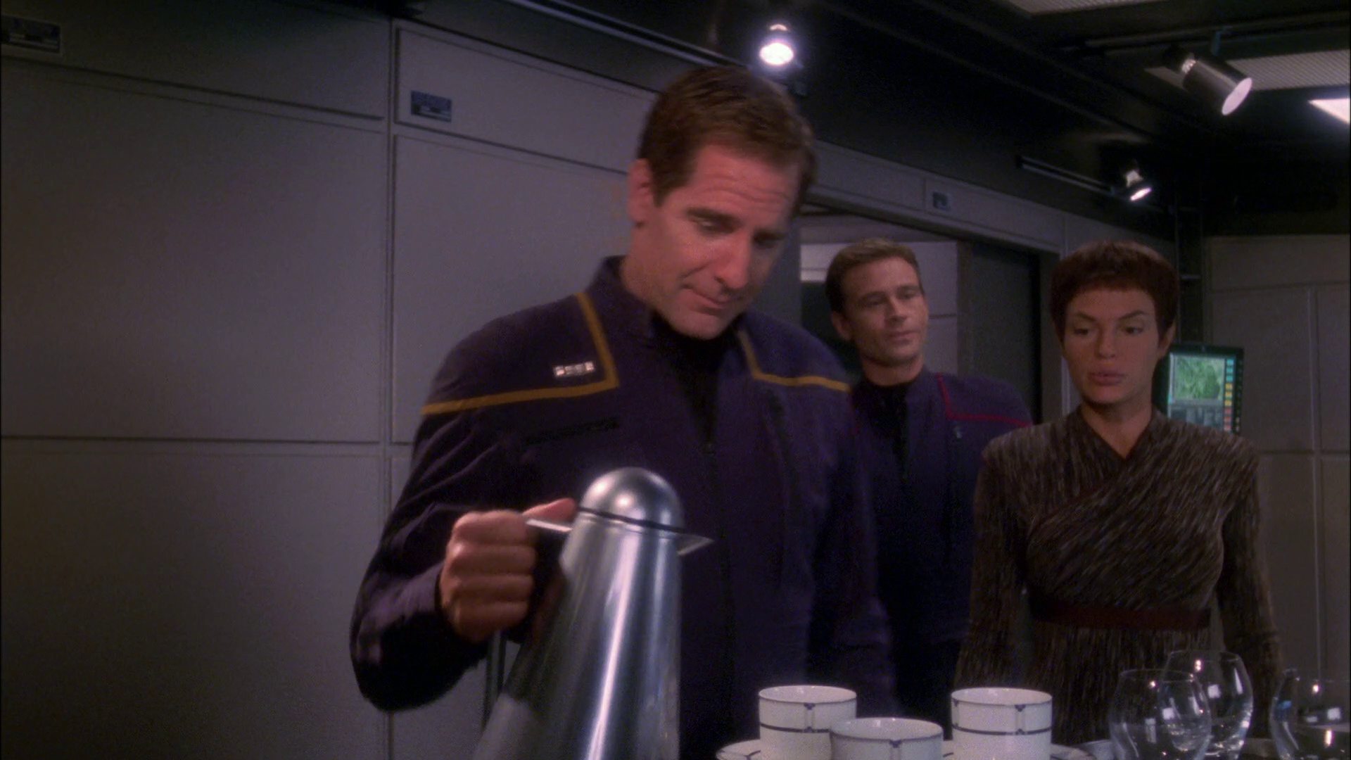 extant_StarTrek_ENT_1x26-_ShockwavePart1_0016.jpg