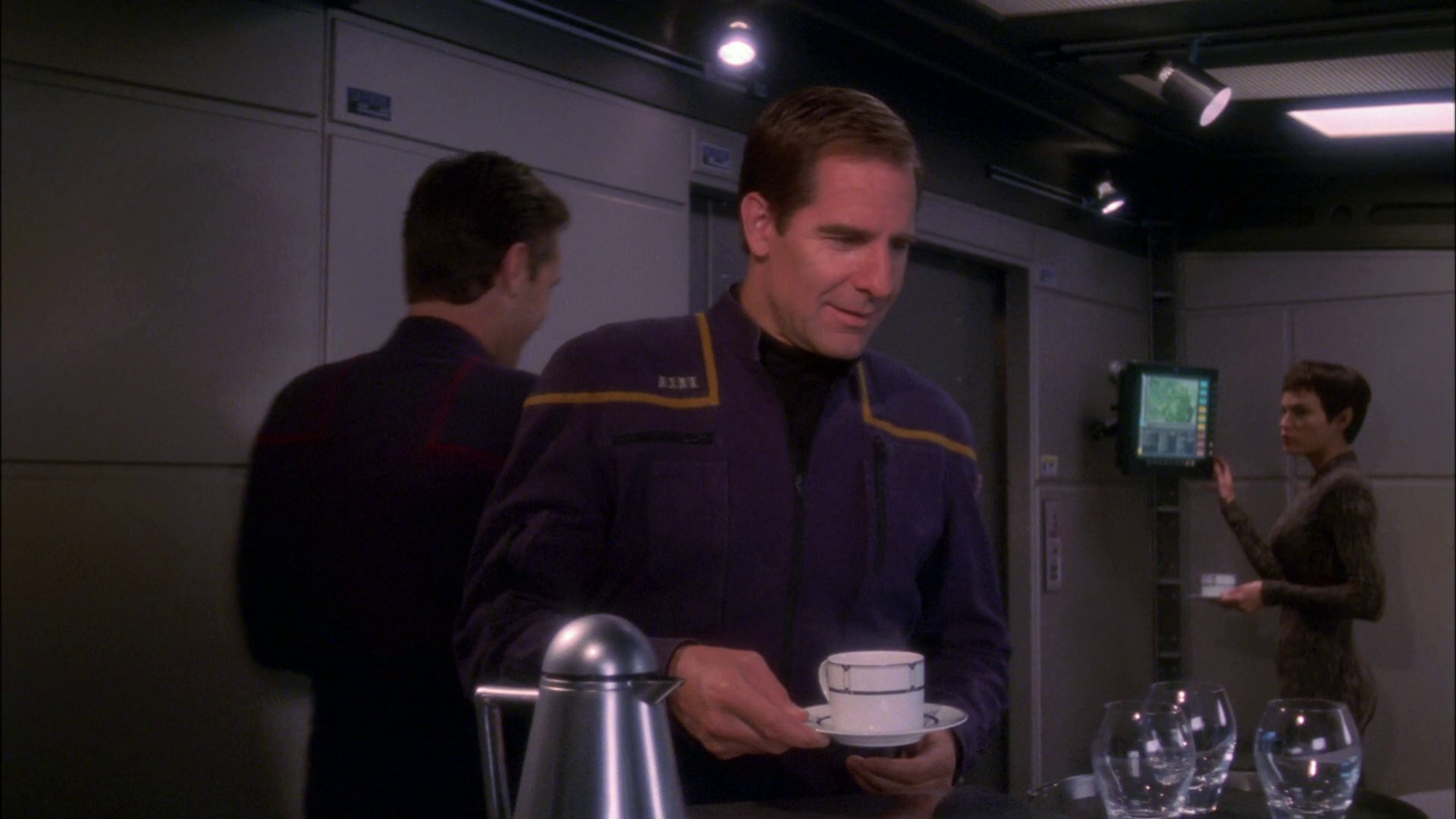 extant_StarTrek_ENT_1x26-_ShockwavePart1_0049.jpg
