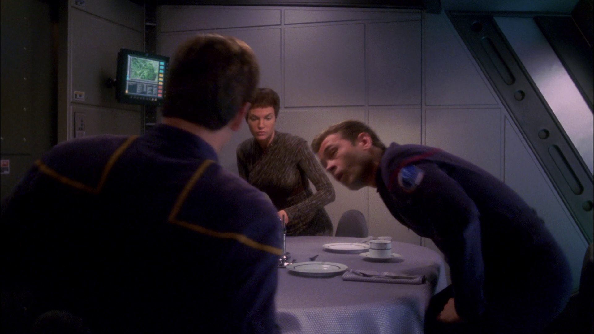 extant_StarTrek_ENT_1x26-_ShockwavePart1_0063.jpg
