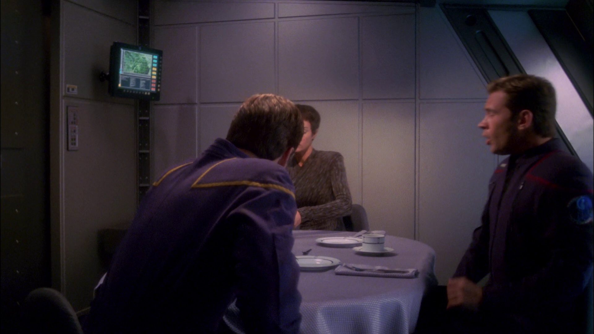 extant_StarTrek_ENT_1x26-_ShockwavePart1_0064.jpg
