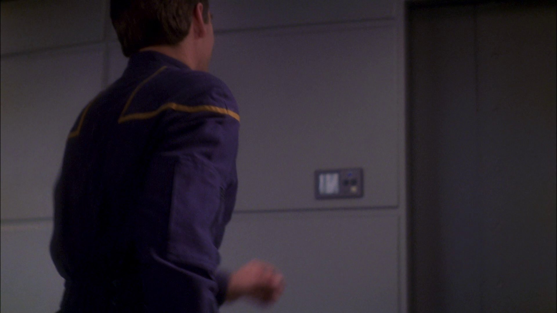 extant_StarTrek_ENT_1x26-_ShockwavePart1_0095.jpg