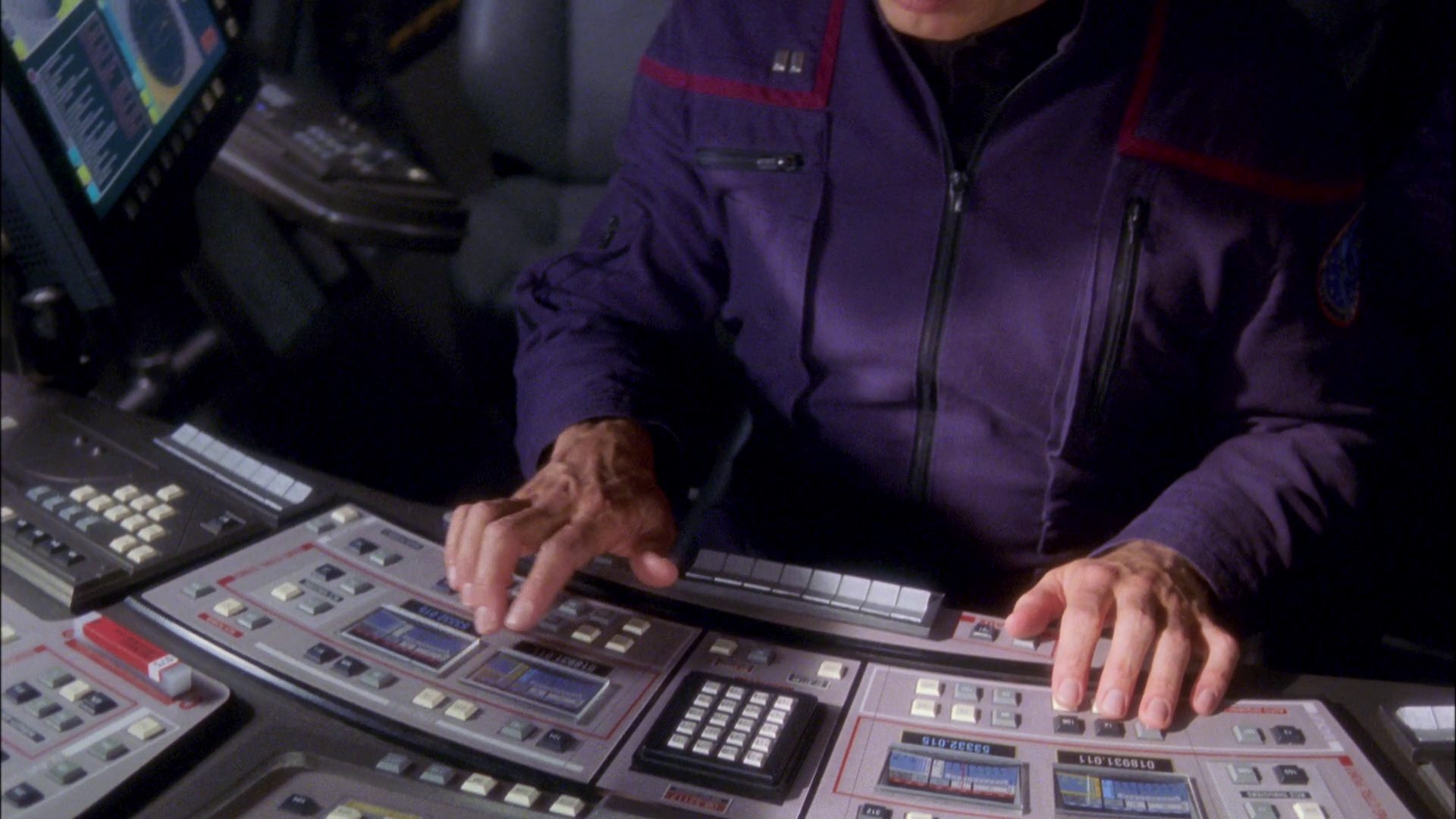 extant_StarTrek_ENT_1x26-_ShockwavePart1_0125.jpg