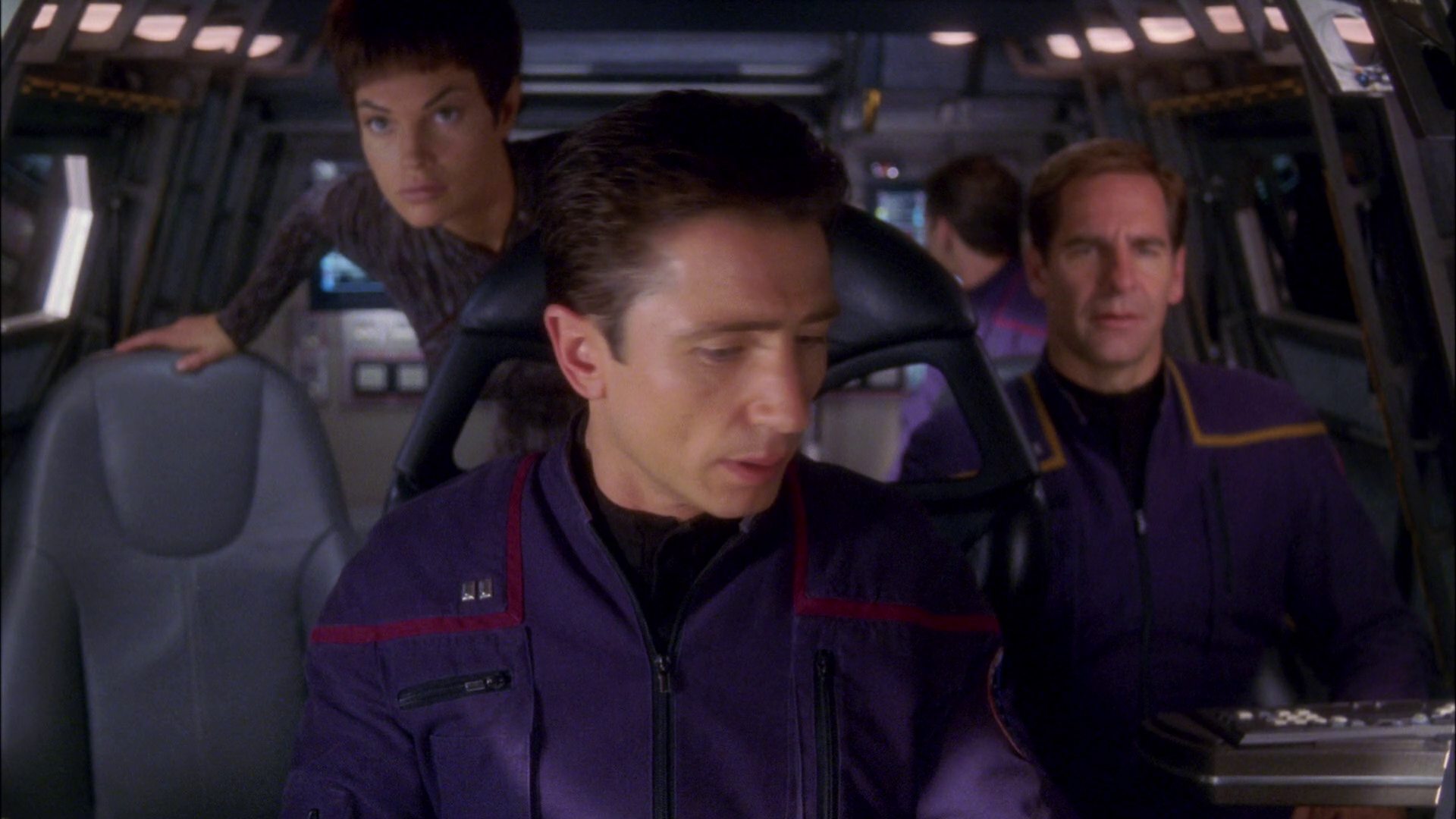 extant_StarTrek_ENT_1x26-_ShockwavePart1_0150.jpg