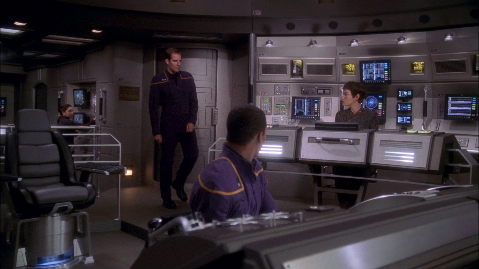 extant_StarTrek_ENT_1x26-_ShockwavePart1_0383.jpg