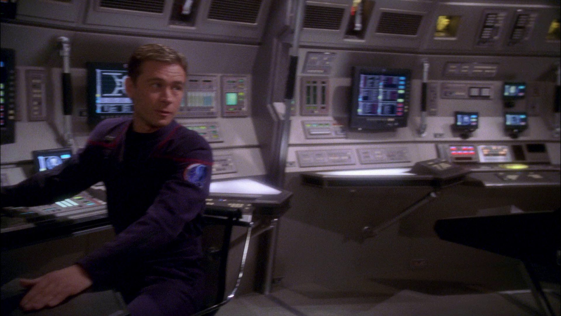 extant_StarTrek_ENT_1x26-_ShockwavePart1_0420.jpg