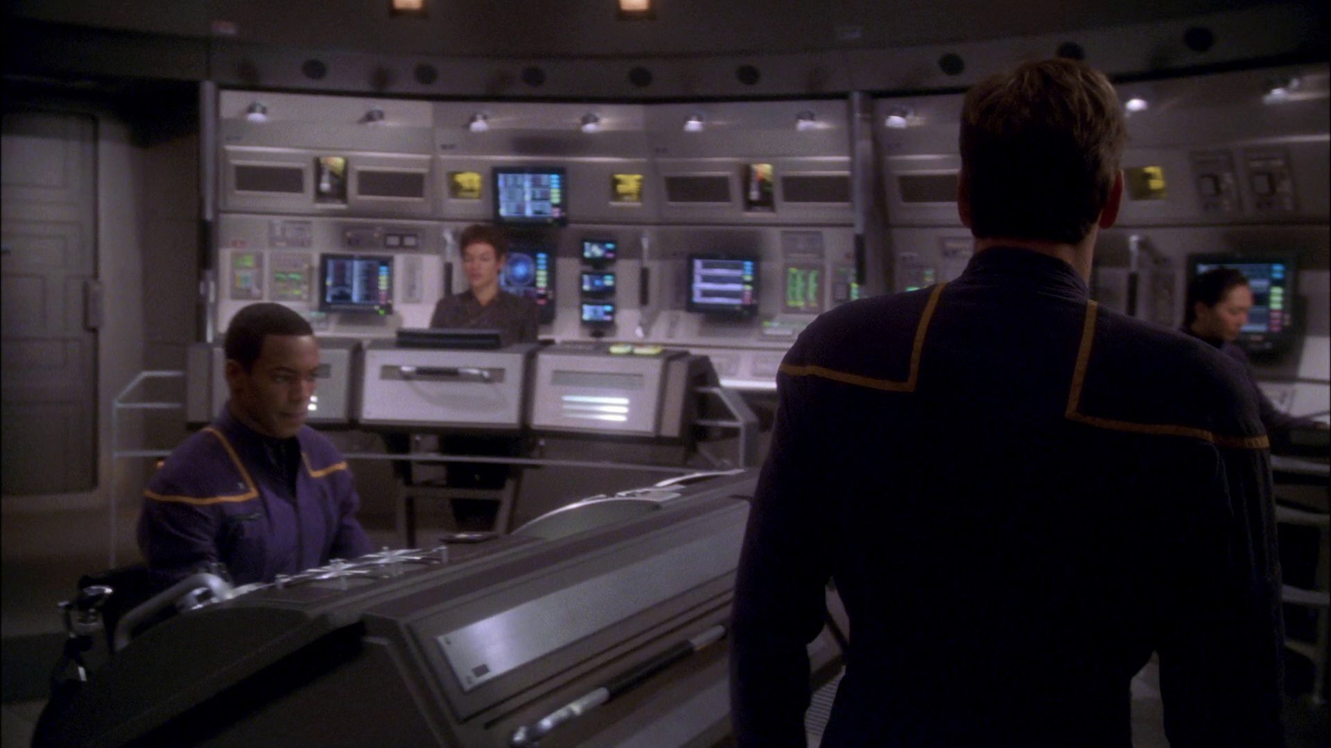 extant_StarTrek_ENT_1x26-_ShockwavePart1_0445.jpg