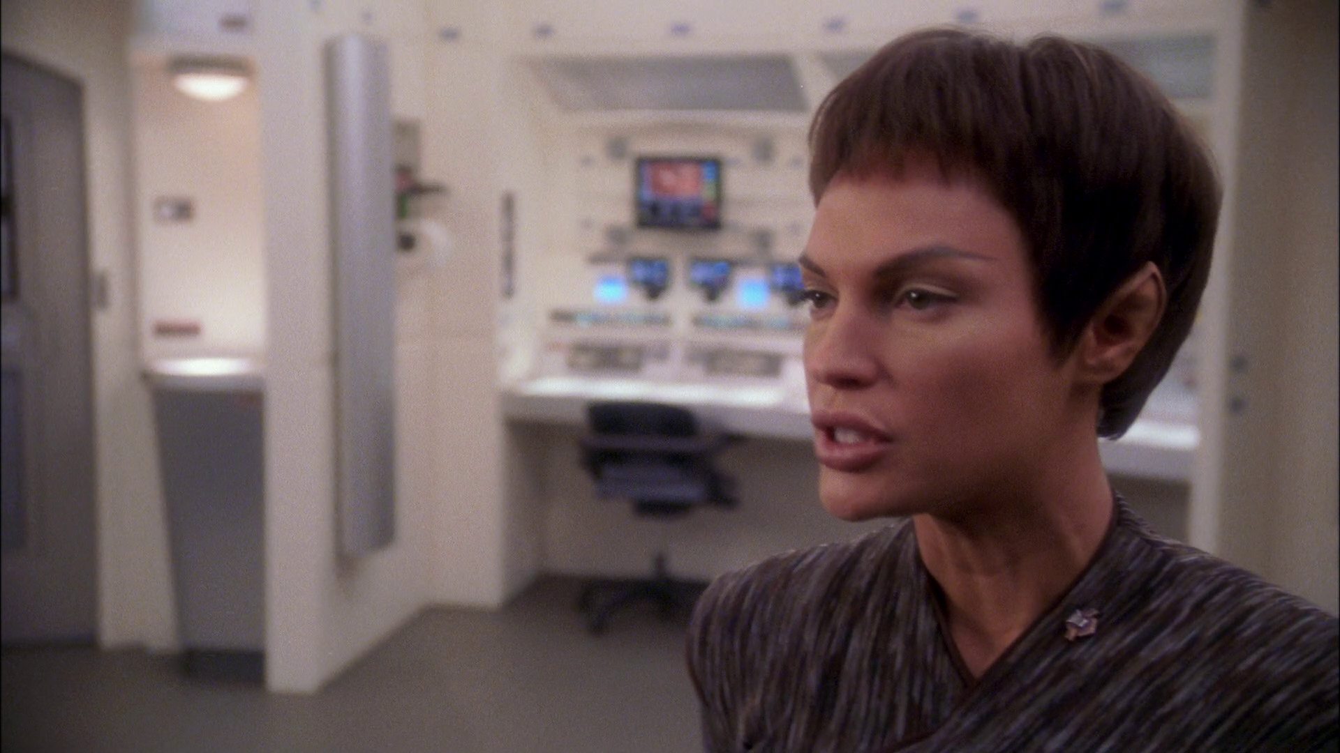 extant_StarTrek_ENT_1x26-_ShockwavePart1_0610.jpg
