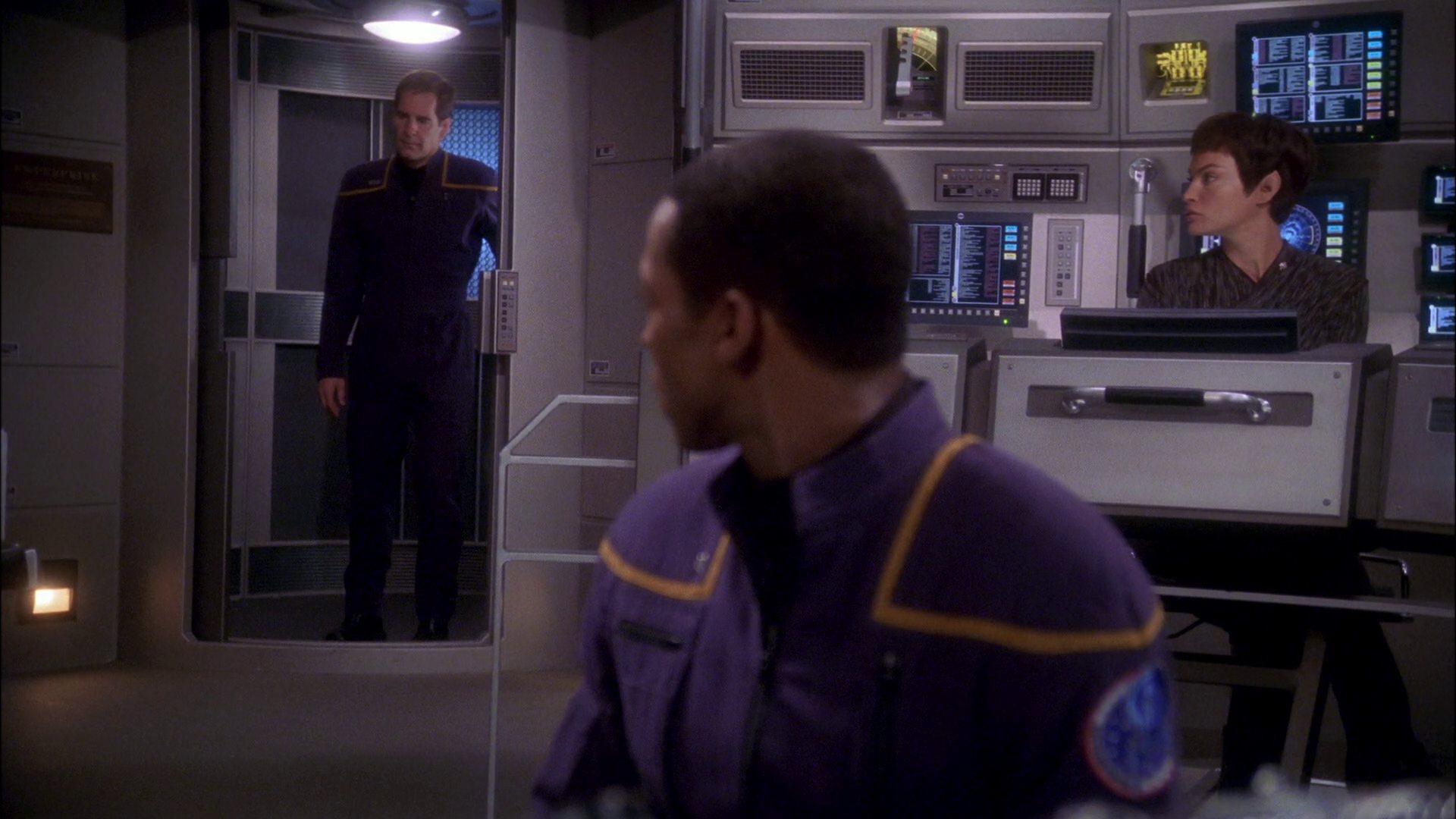 extant_StarTrek_ENT_1x26-_ShockwavePart1_0795.jpg