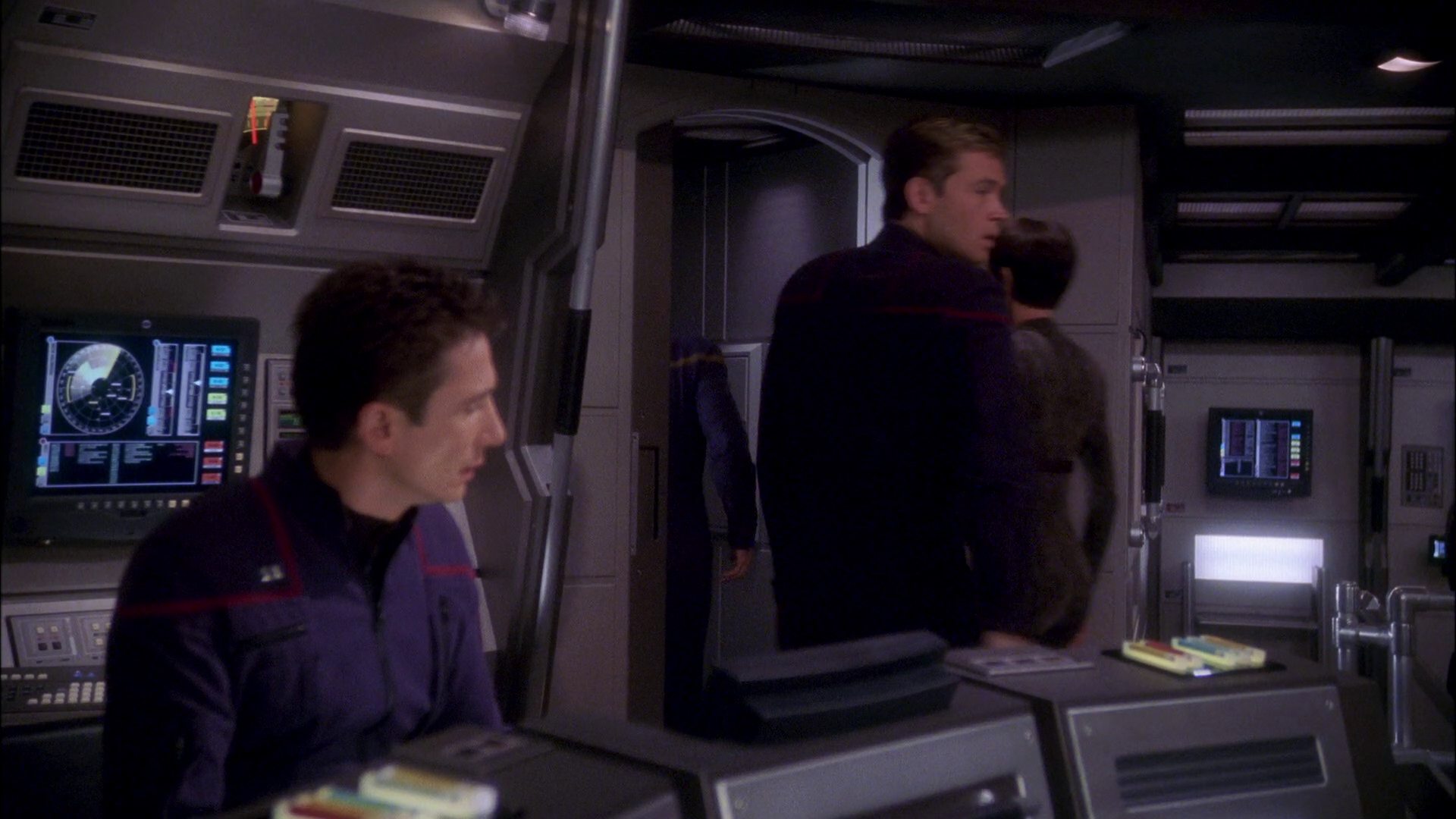 extant_StarTrek_ENT_1x26-_ShockwavePart1_0809.jpg