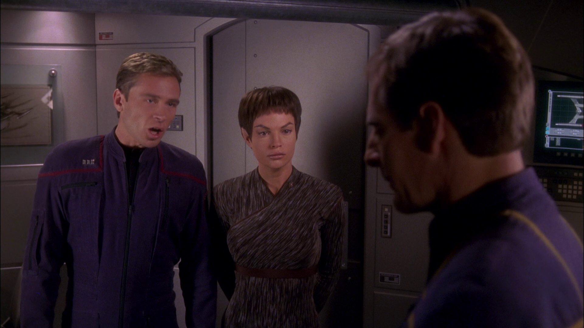 extant_StarTrek_ENT_1x26-_ShockwavePart1_0843.jpg