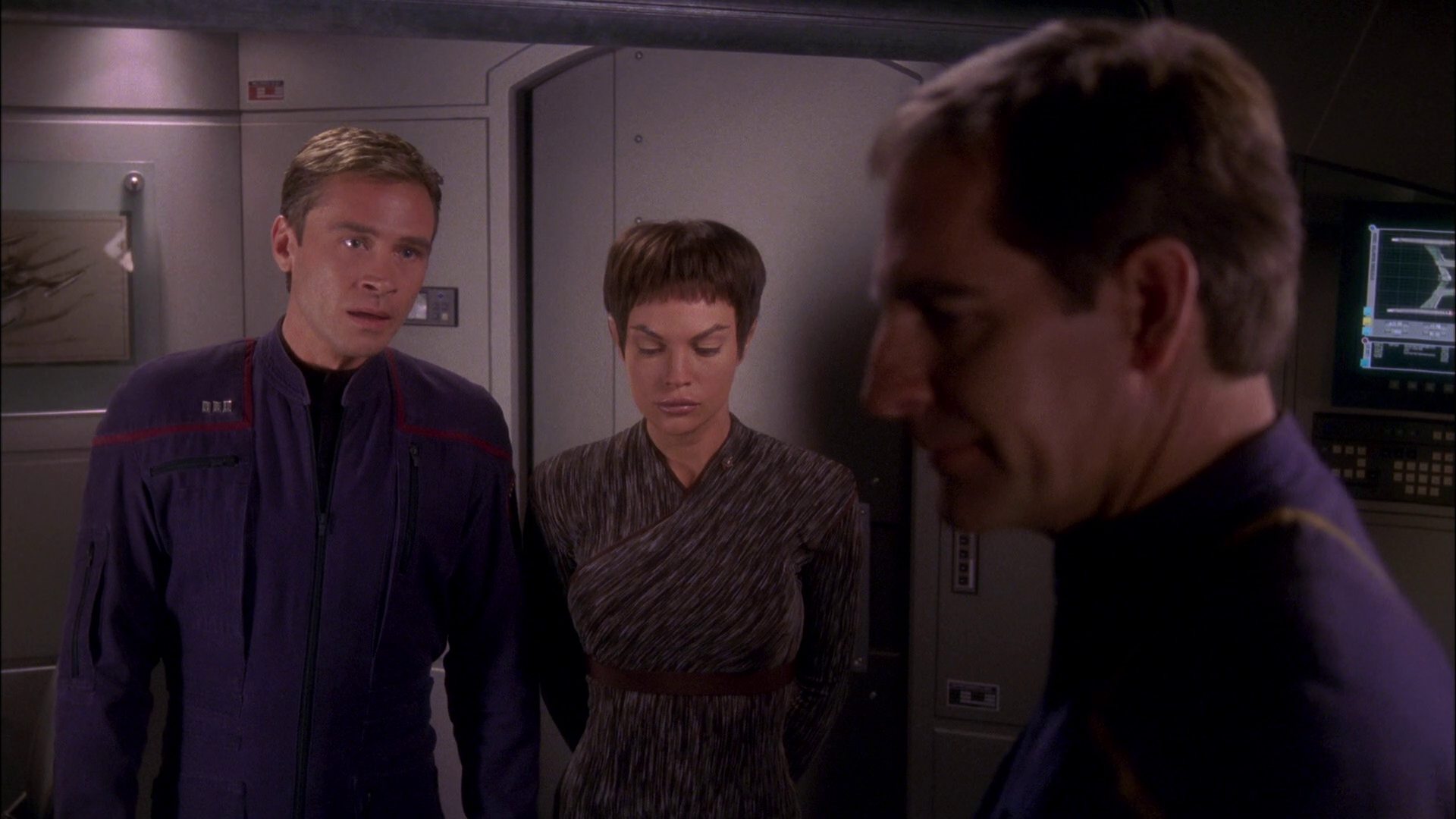 extant_StarTrek_ENT_1x26-_ShockwavePart1_0847.jpg