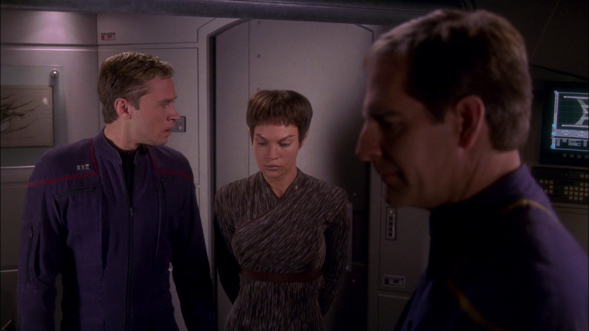 extant_StarTrek_ENT_1x26-_ShockwavePart1_0849.jpg