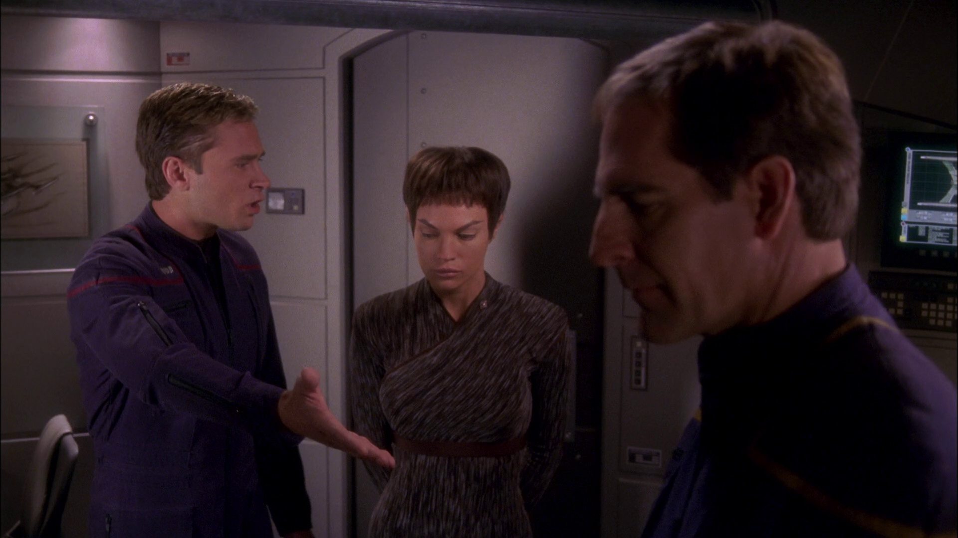 extant_StarTrek_ENT_1x26-_ShockwavePart1_0853.jpg