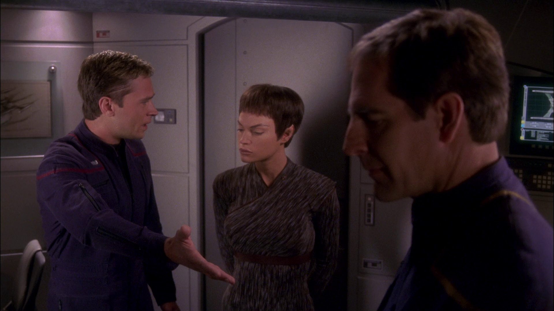 extant_StarTrek_ENT_1x26-_ShockwavePart1_0854.jpg
