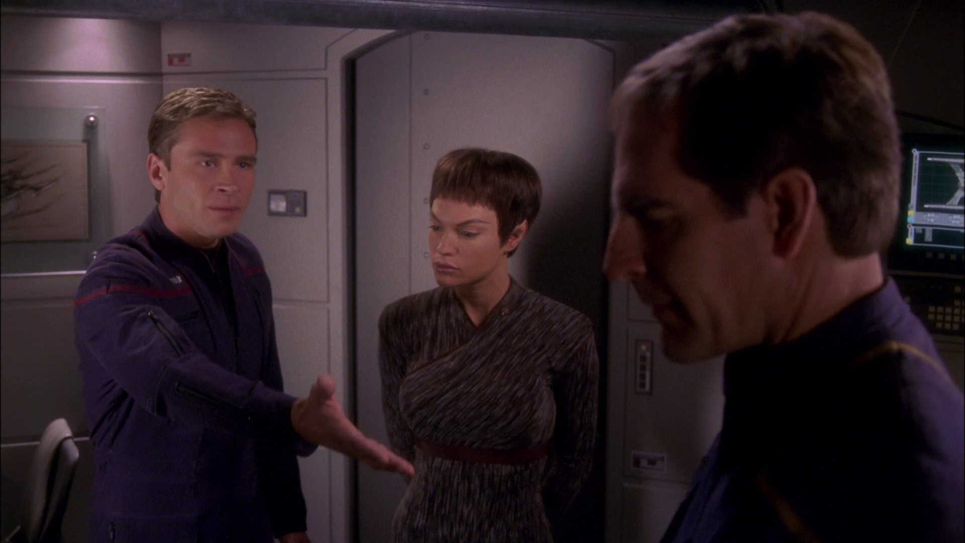 extant_StarTrek_ENT_1x26-_ShockwavePart1_0855.jpg
