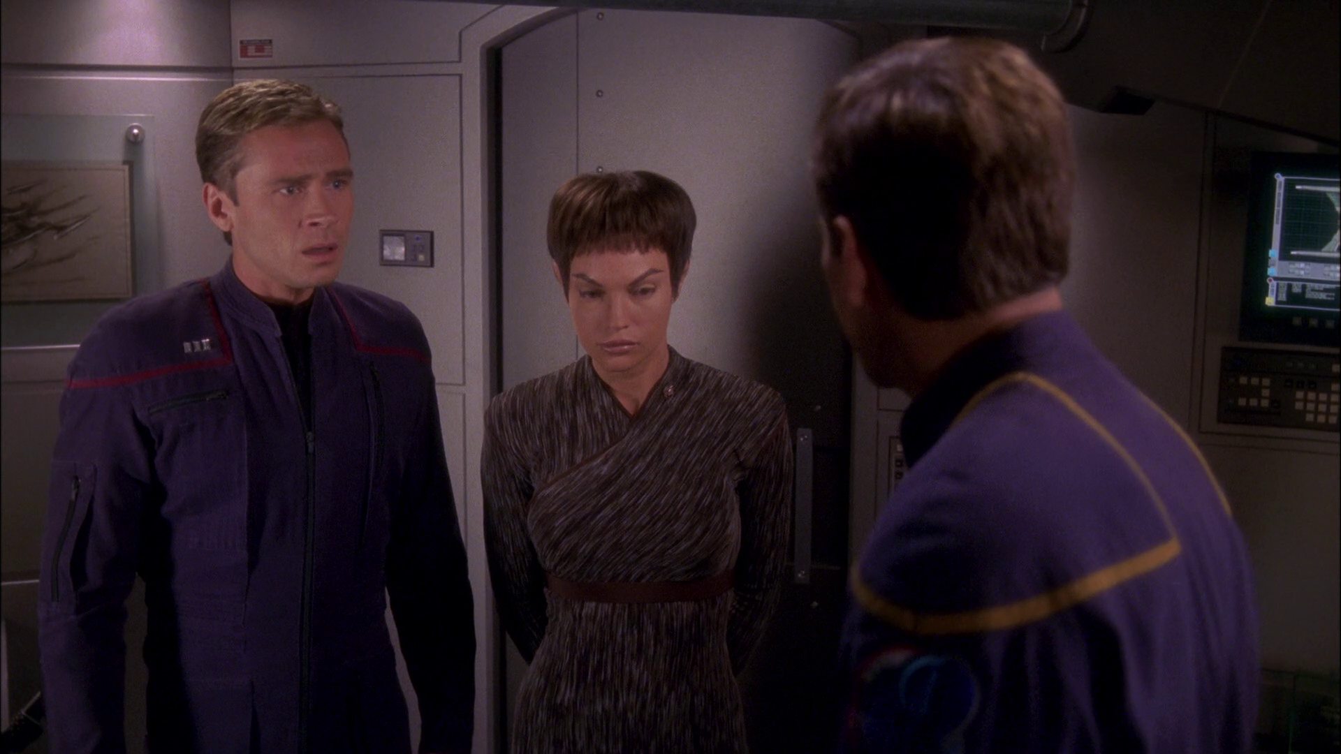 extant_StarTrek_ENT_1x26-_ShockwavePart1_0862.jpg